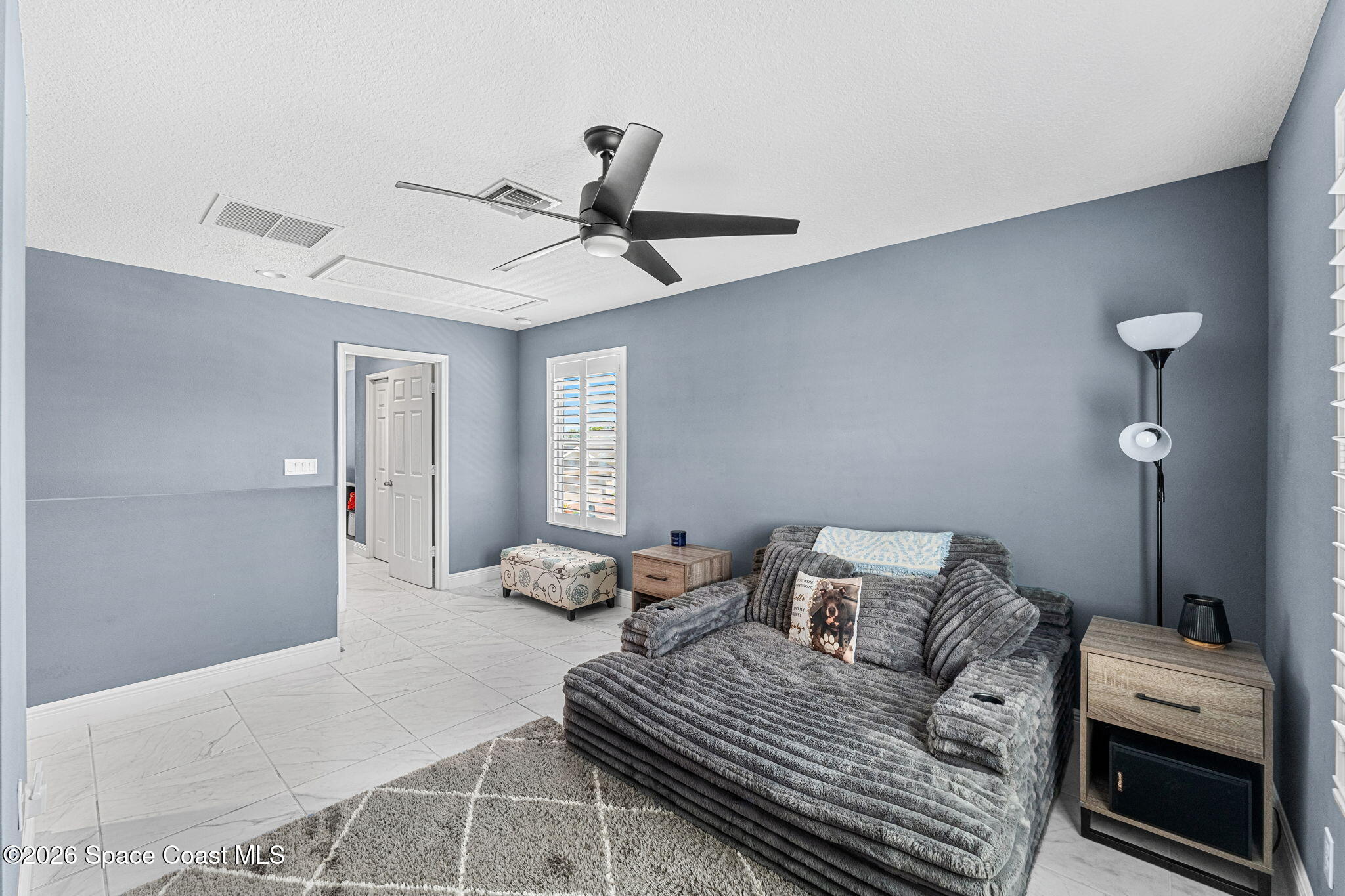 313 Palm Breezes Drive