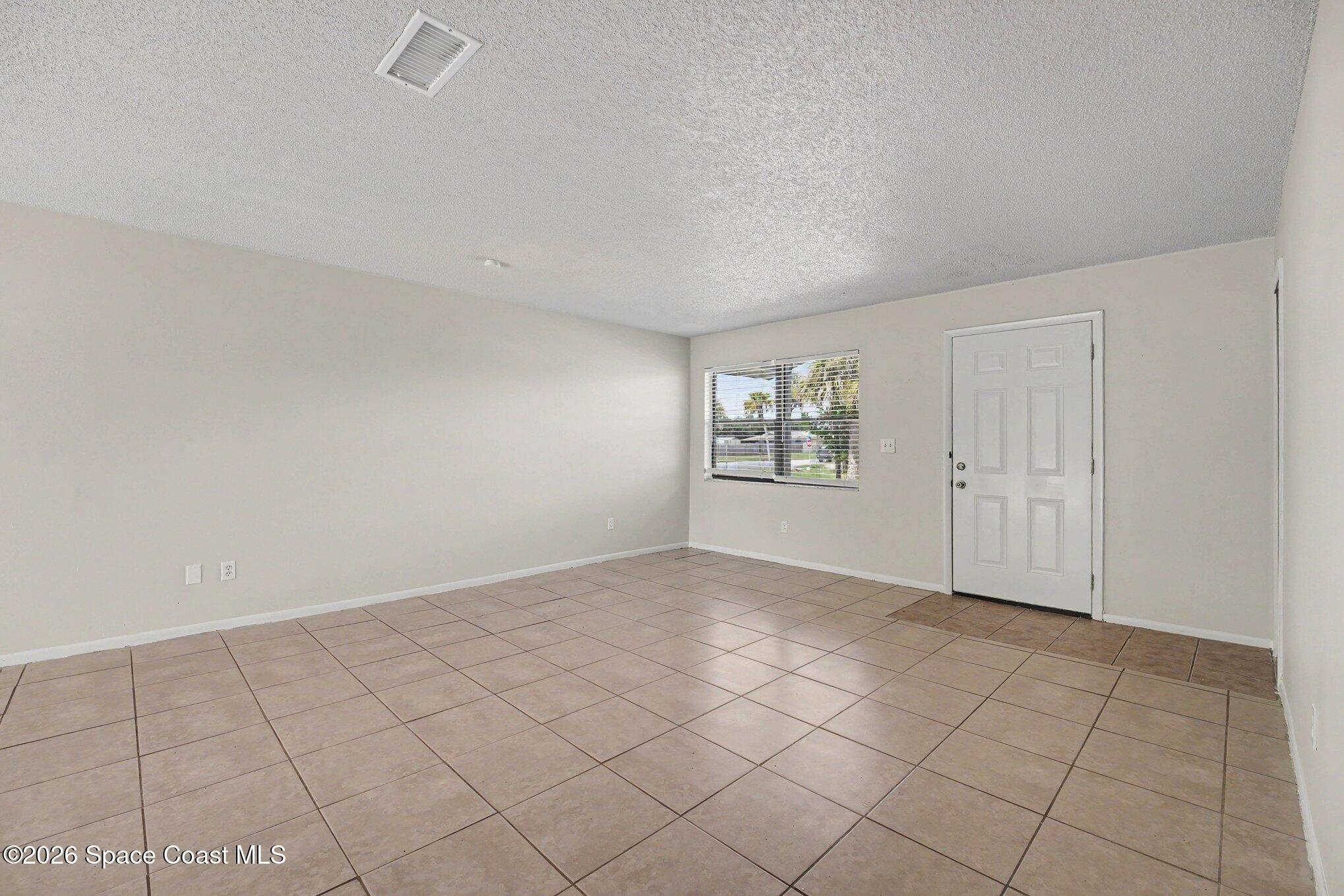1565 Country Club Boulevard