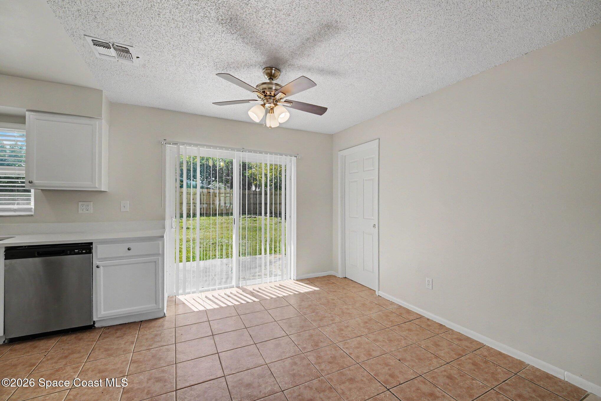 1565 Country Club Boulevard
