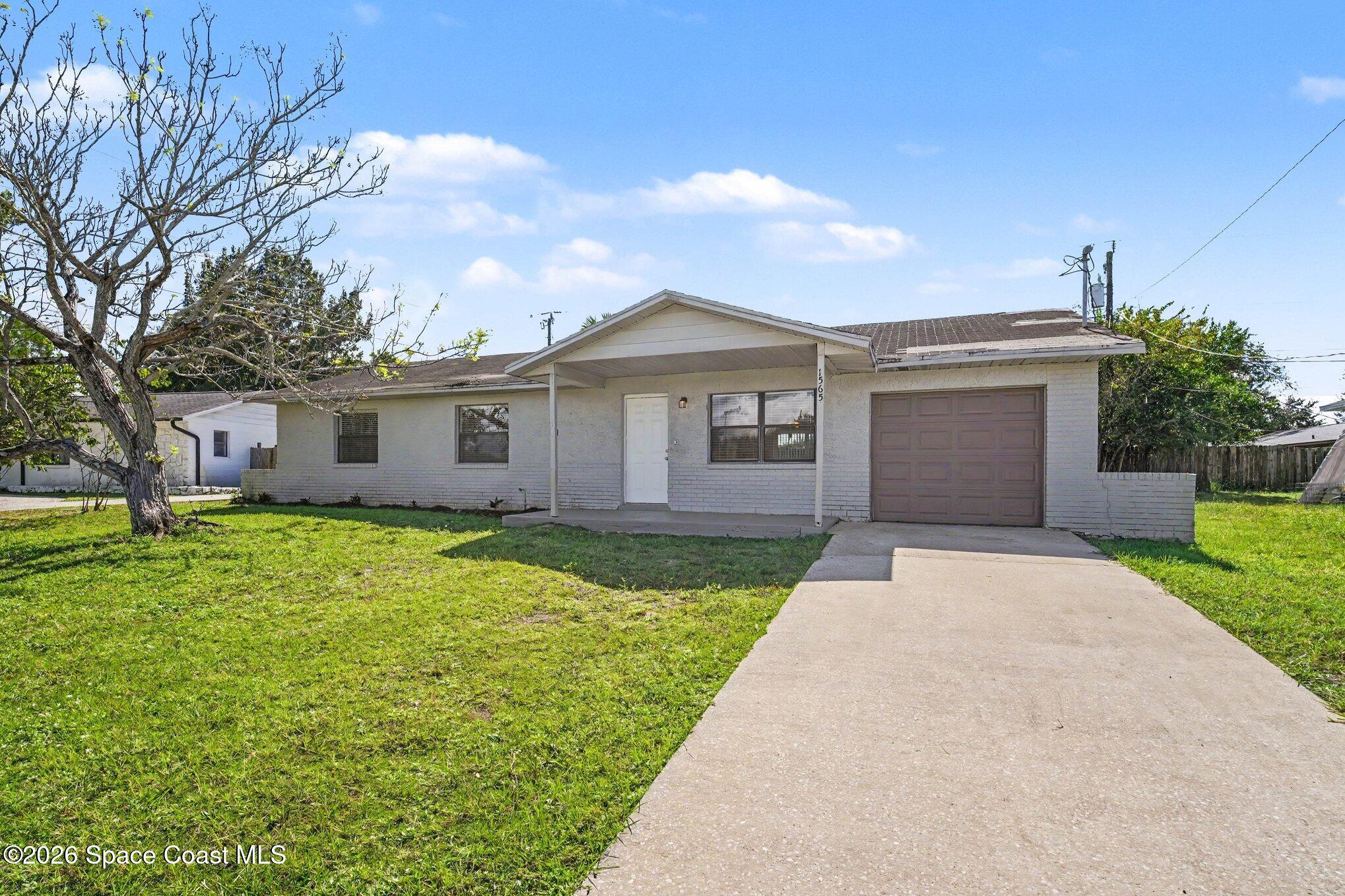 1565 Country Club Boulevard