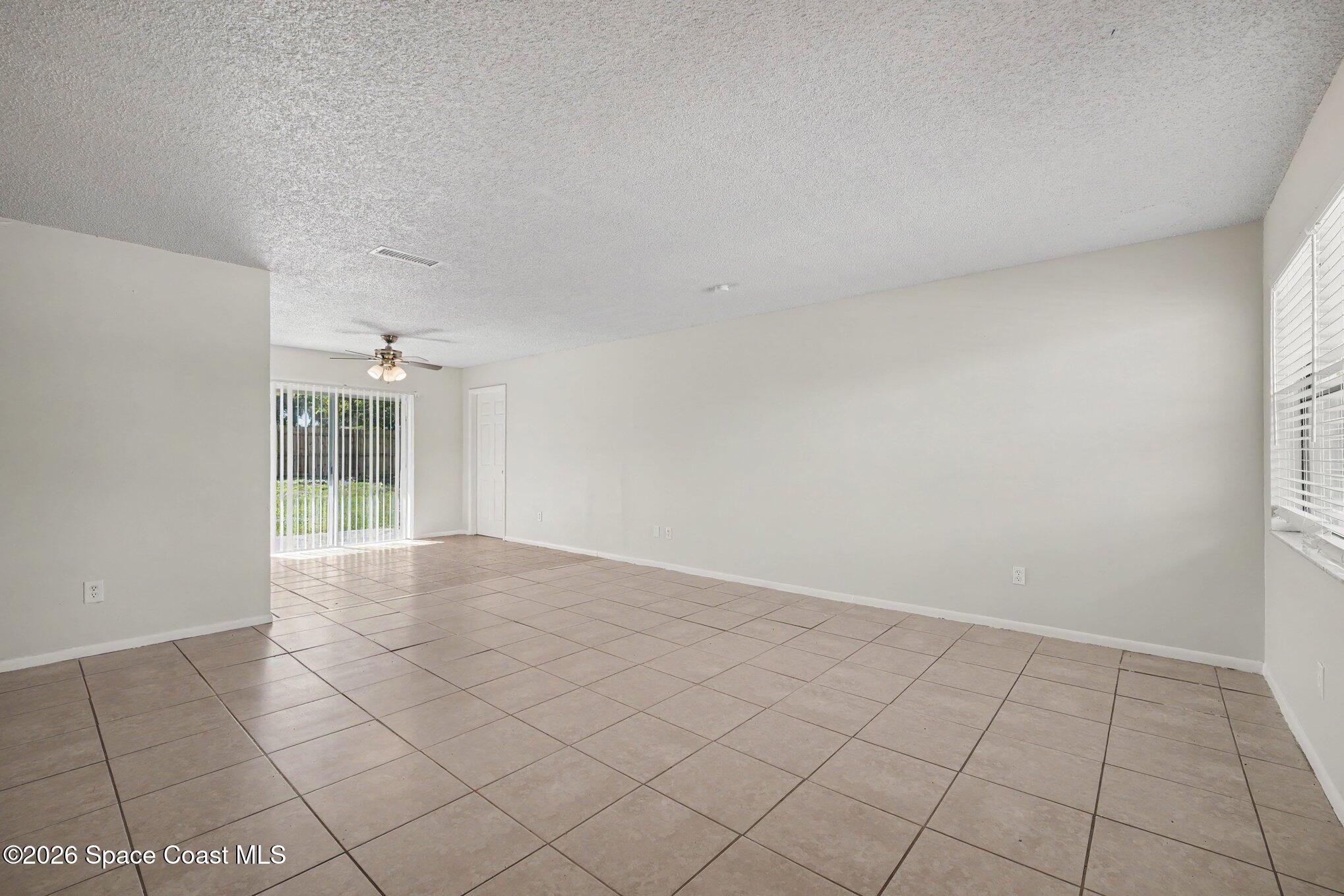 1565 Country Club Boulevard