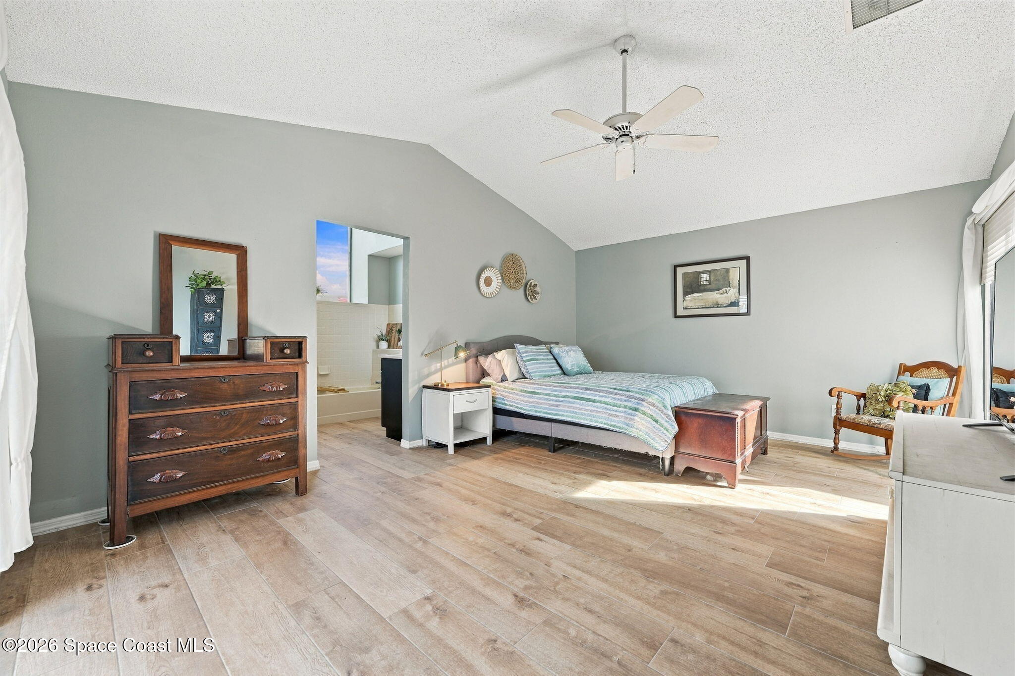 409 Maple Bluff Circle