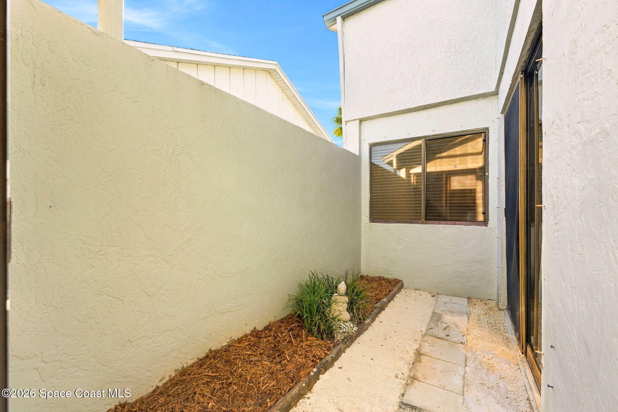 409 Maple Bluff Circle