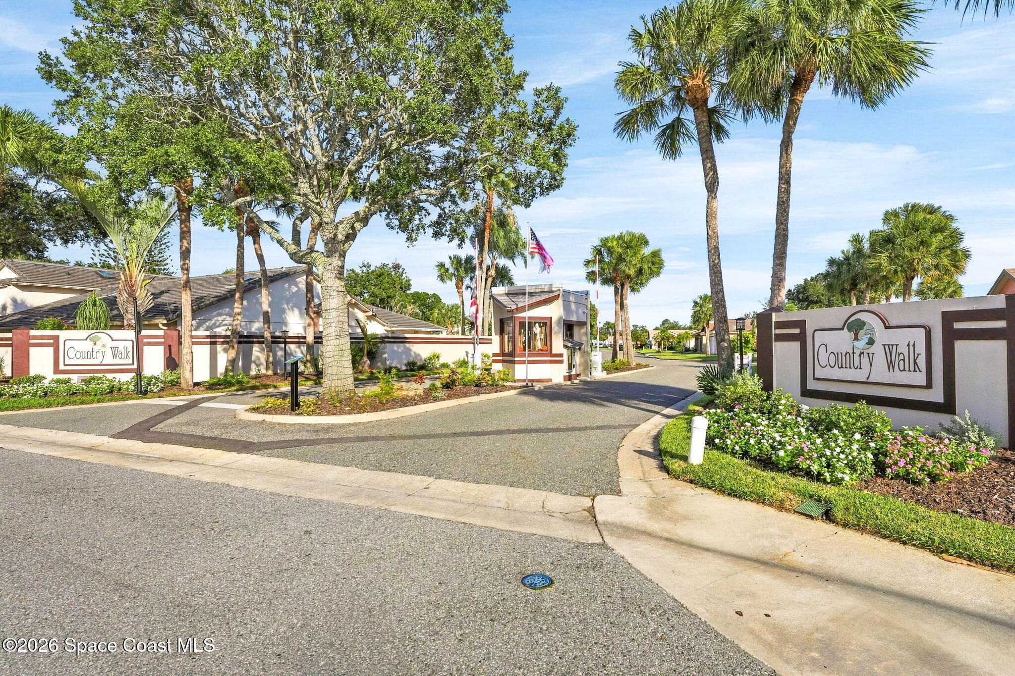 409 Maple Bluff Circle