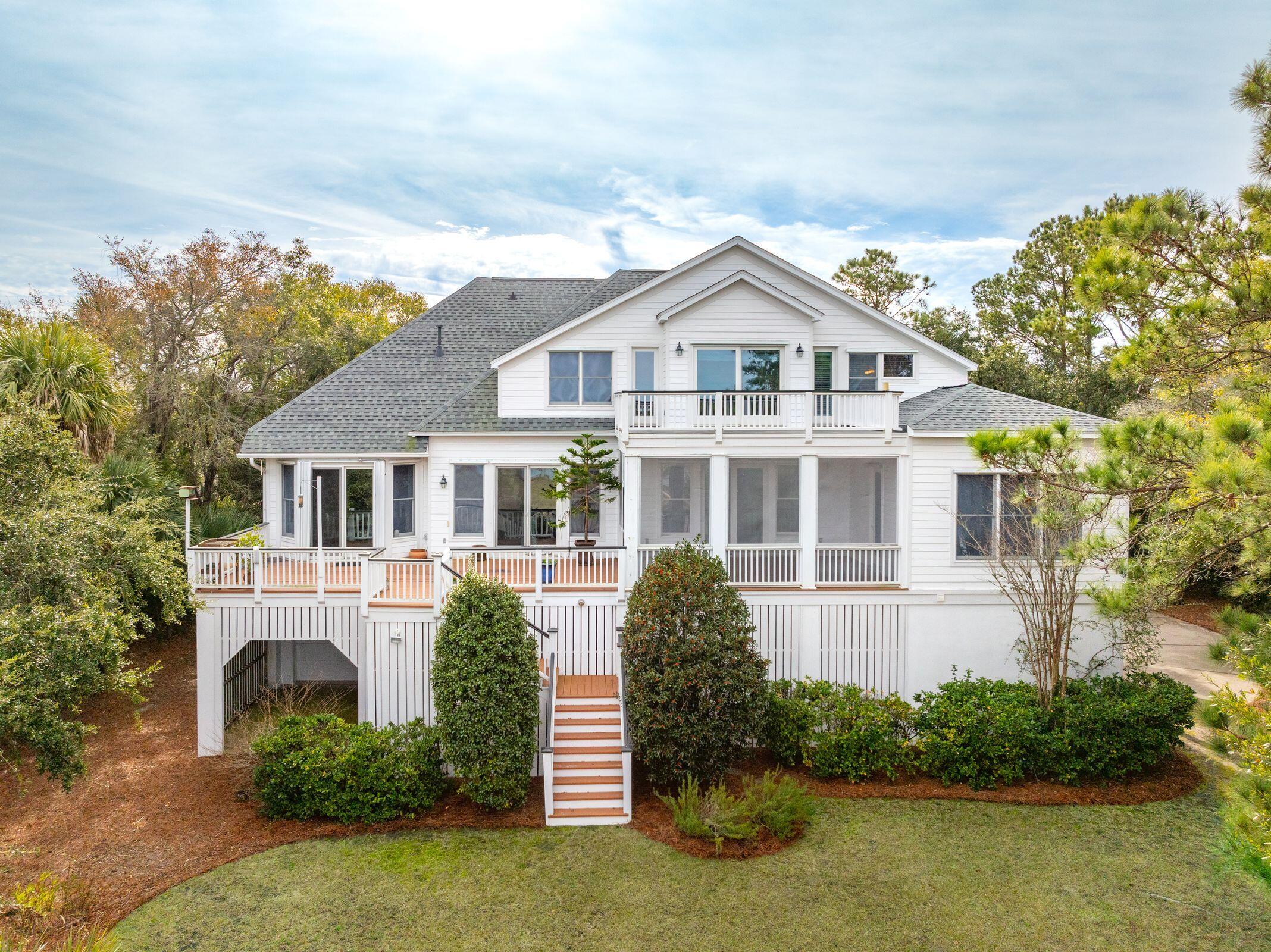 26 Waterway Island Drive