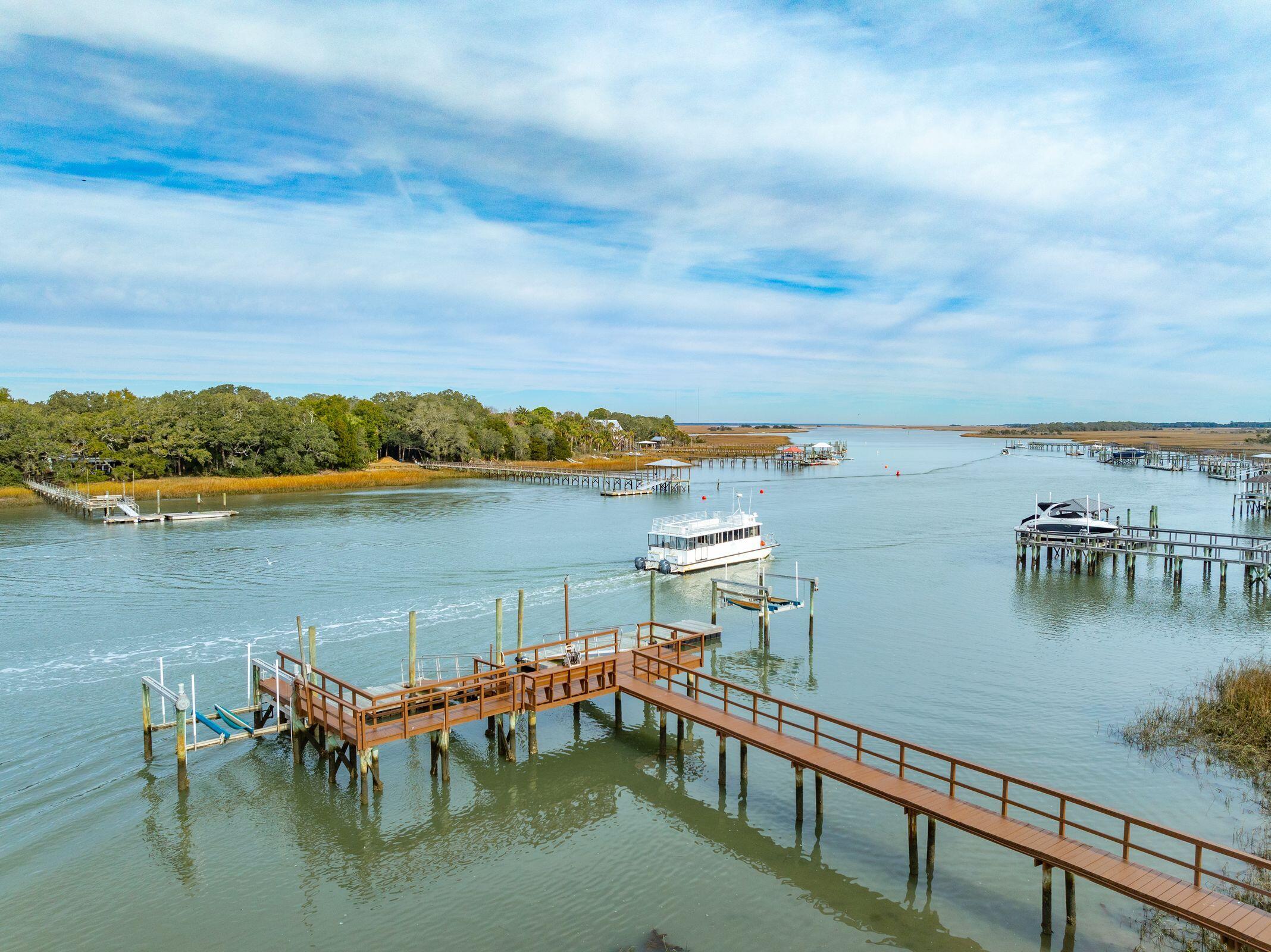 26 Waterway Island Drive