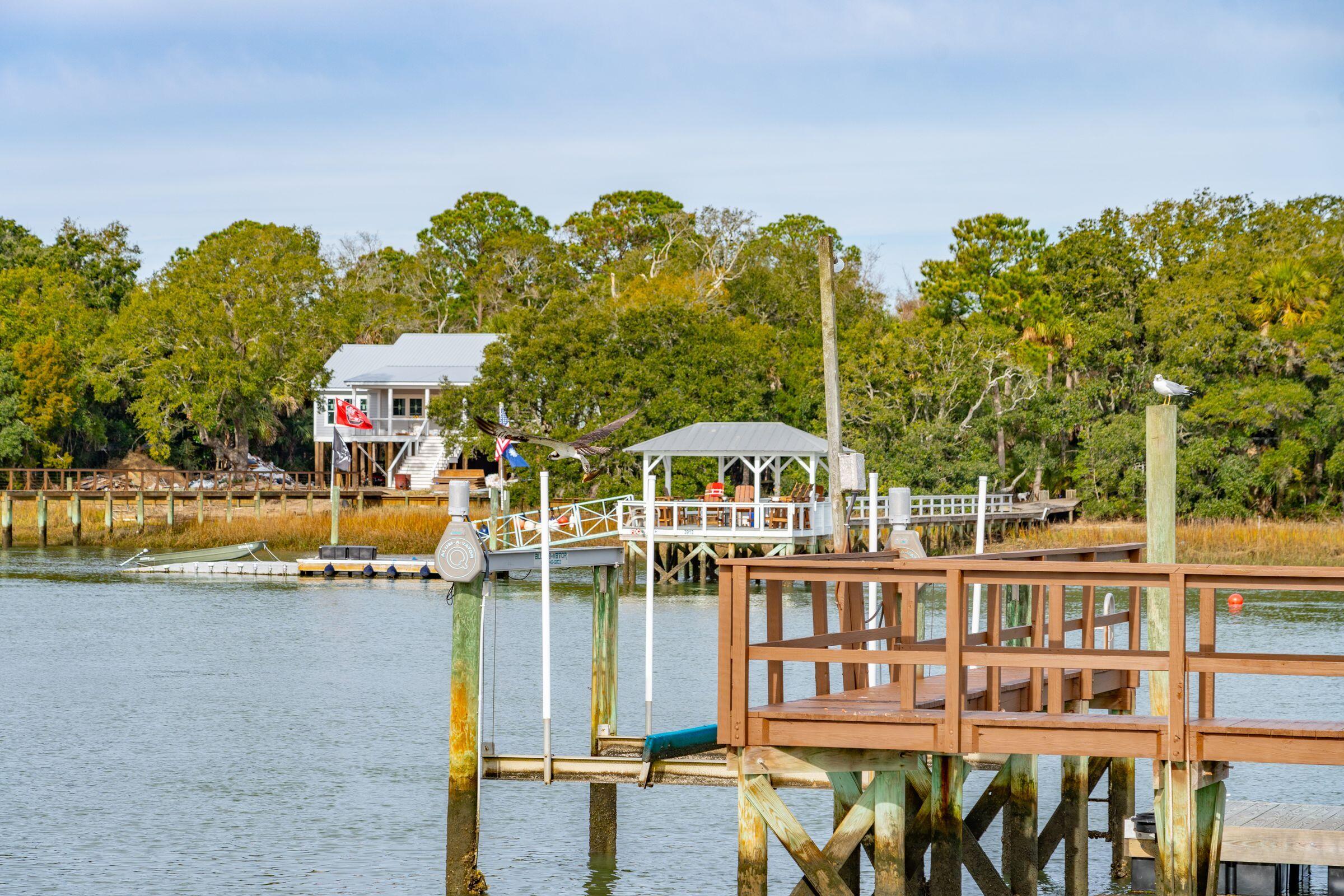 26 Waterway Island Drive