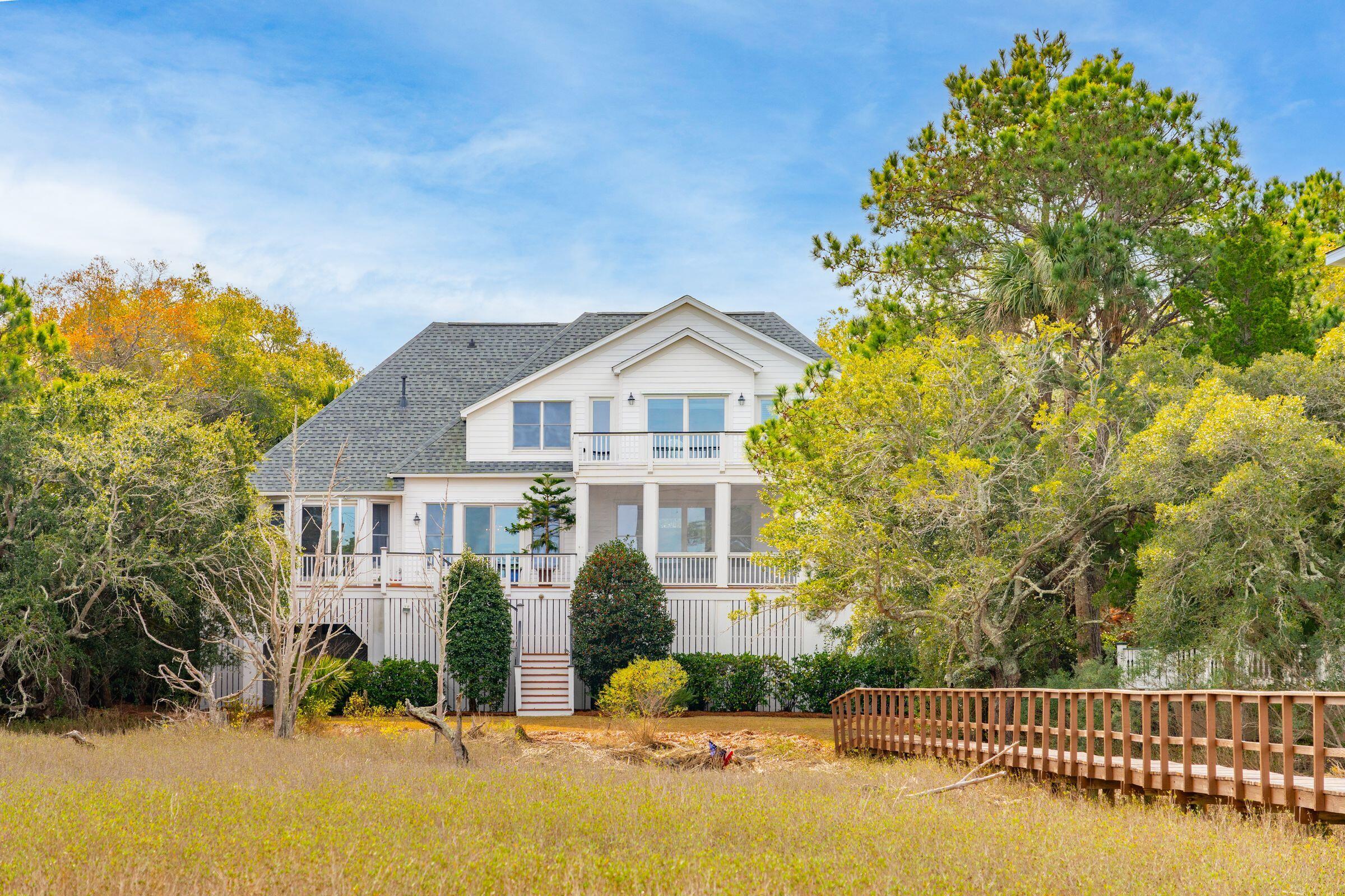 26 Waterway Island Drive