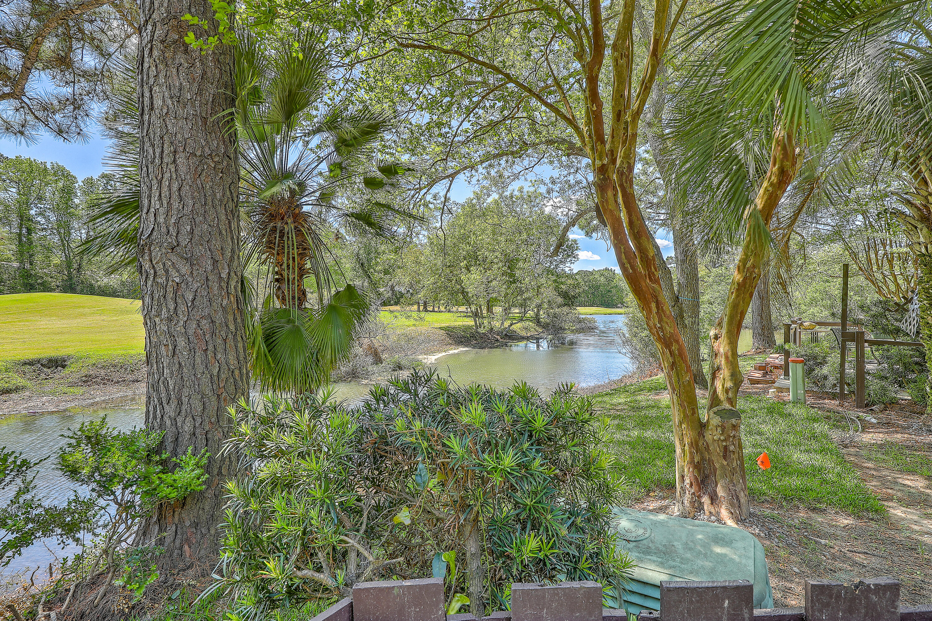 1806 Ventura Place
