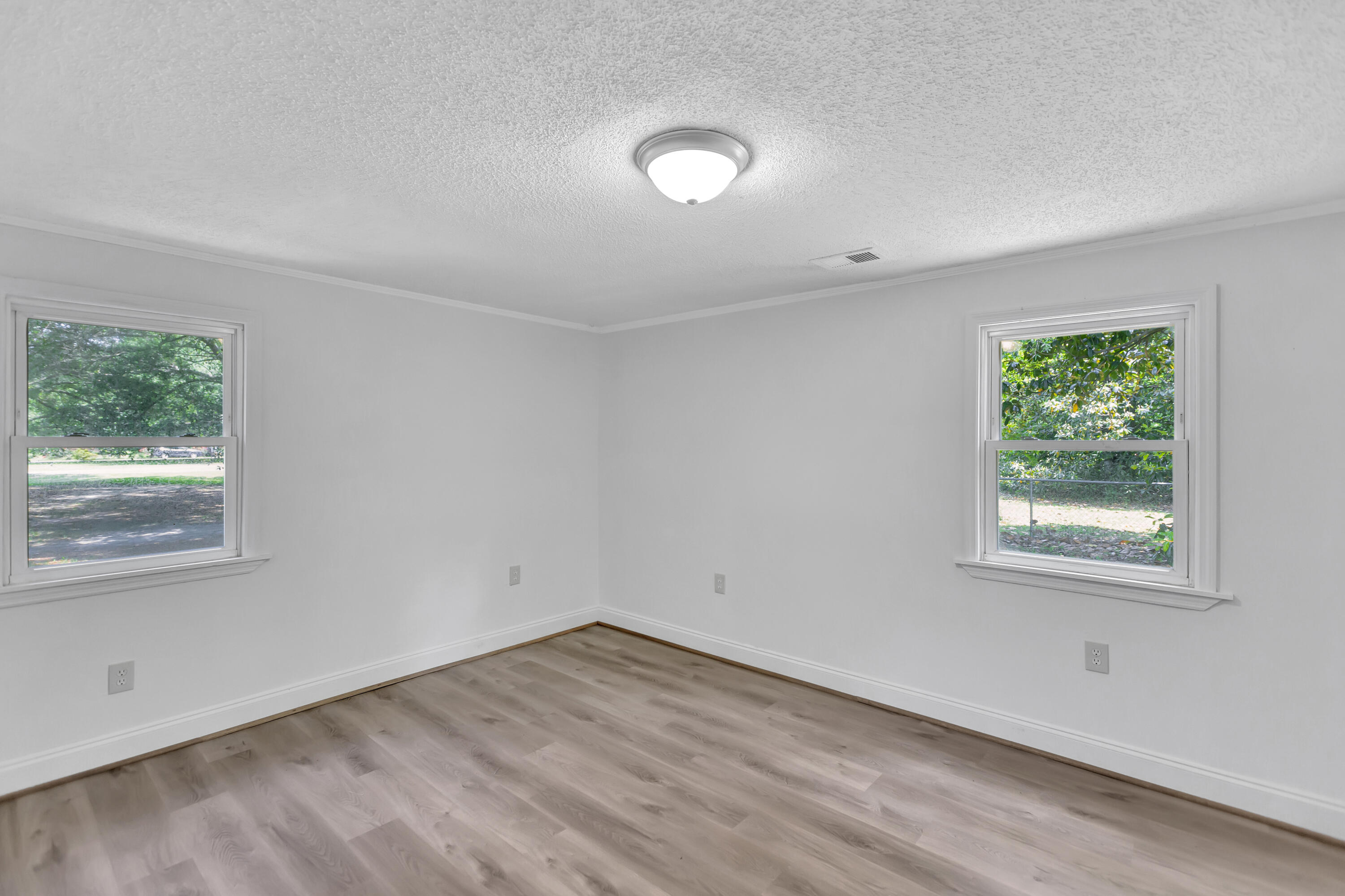 1532 Main Street