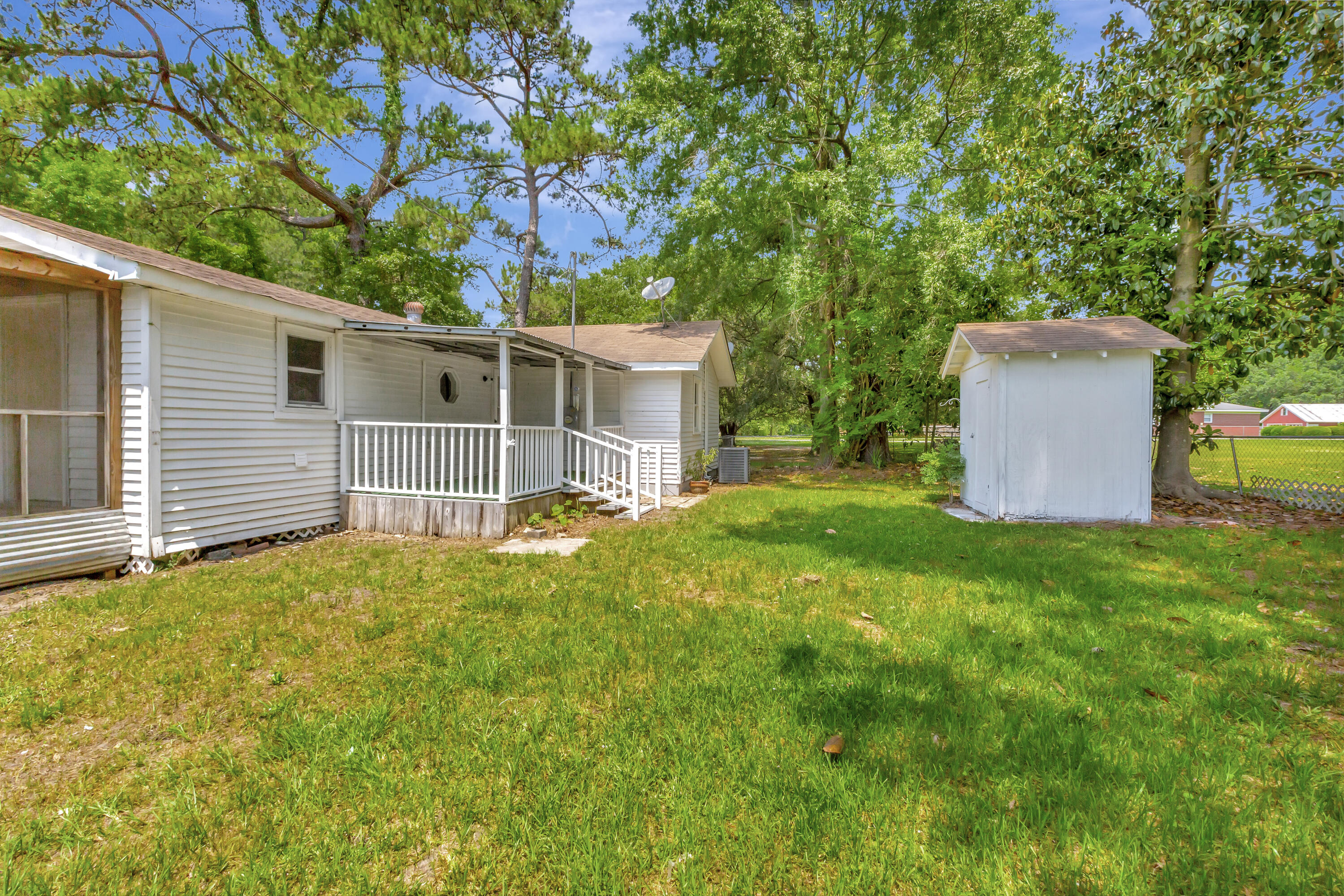 1532 Main Street