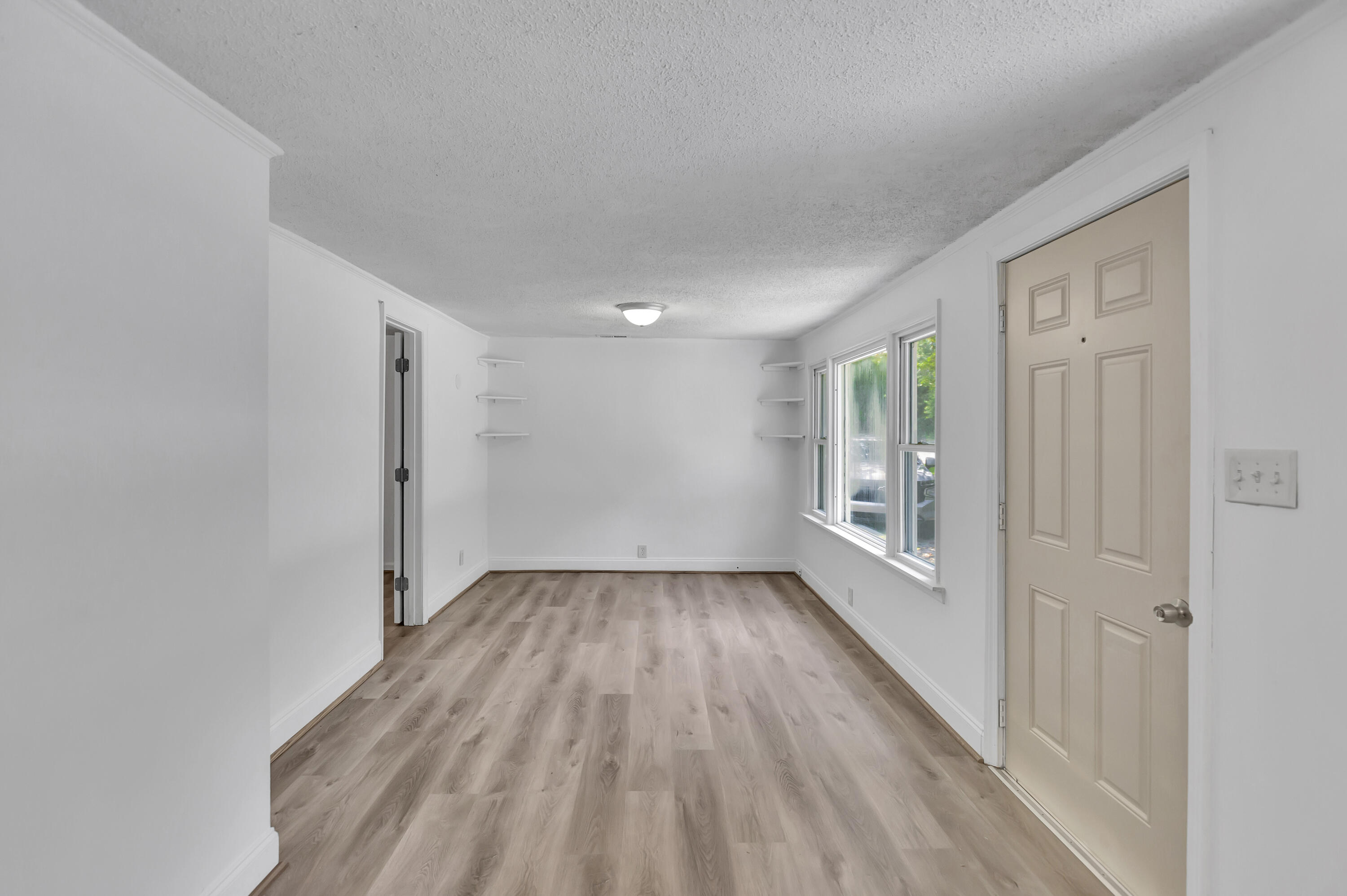 1532 Main Street