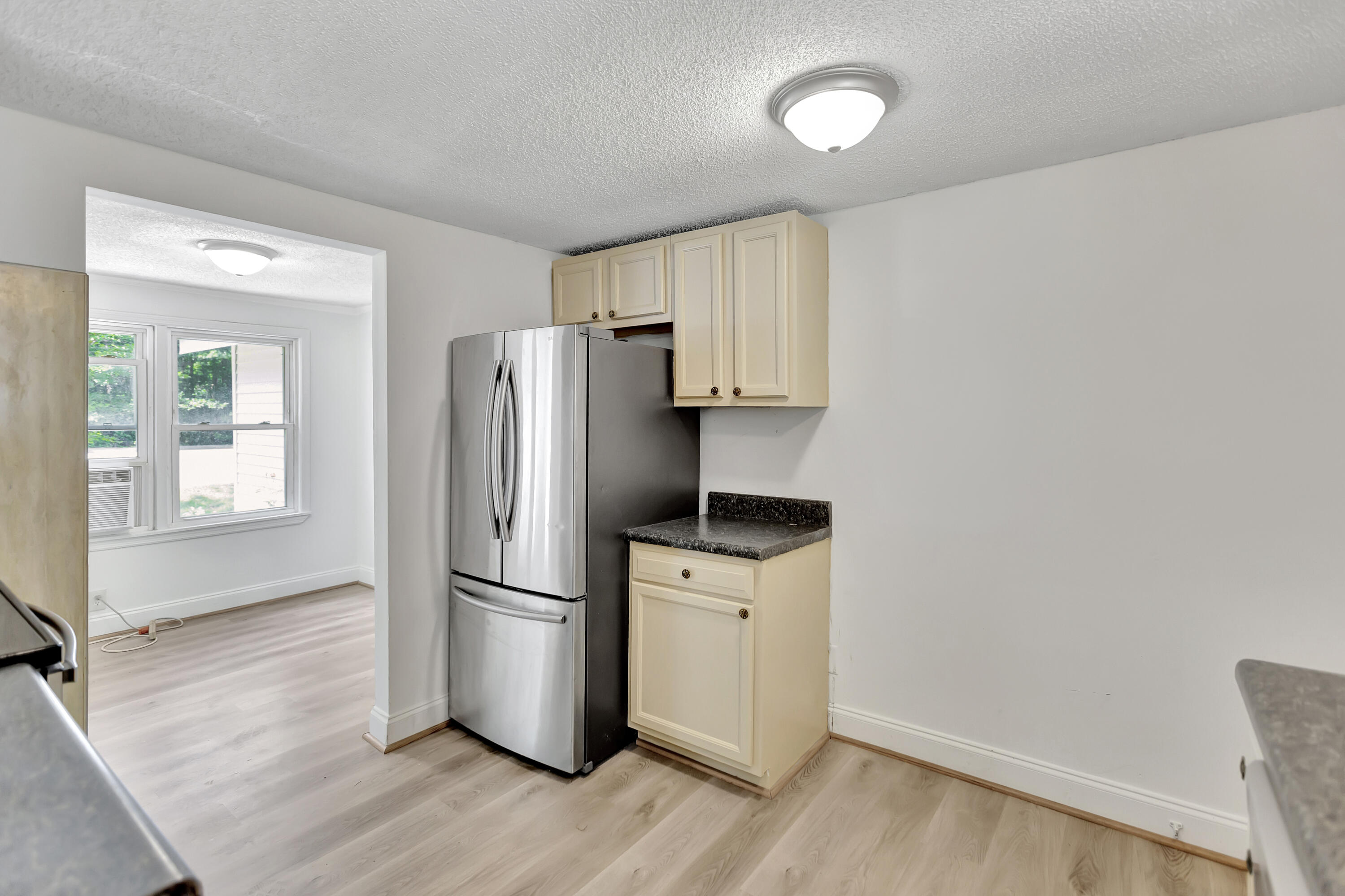 1532 Main Street