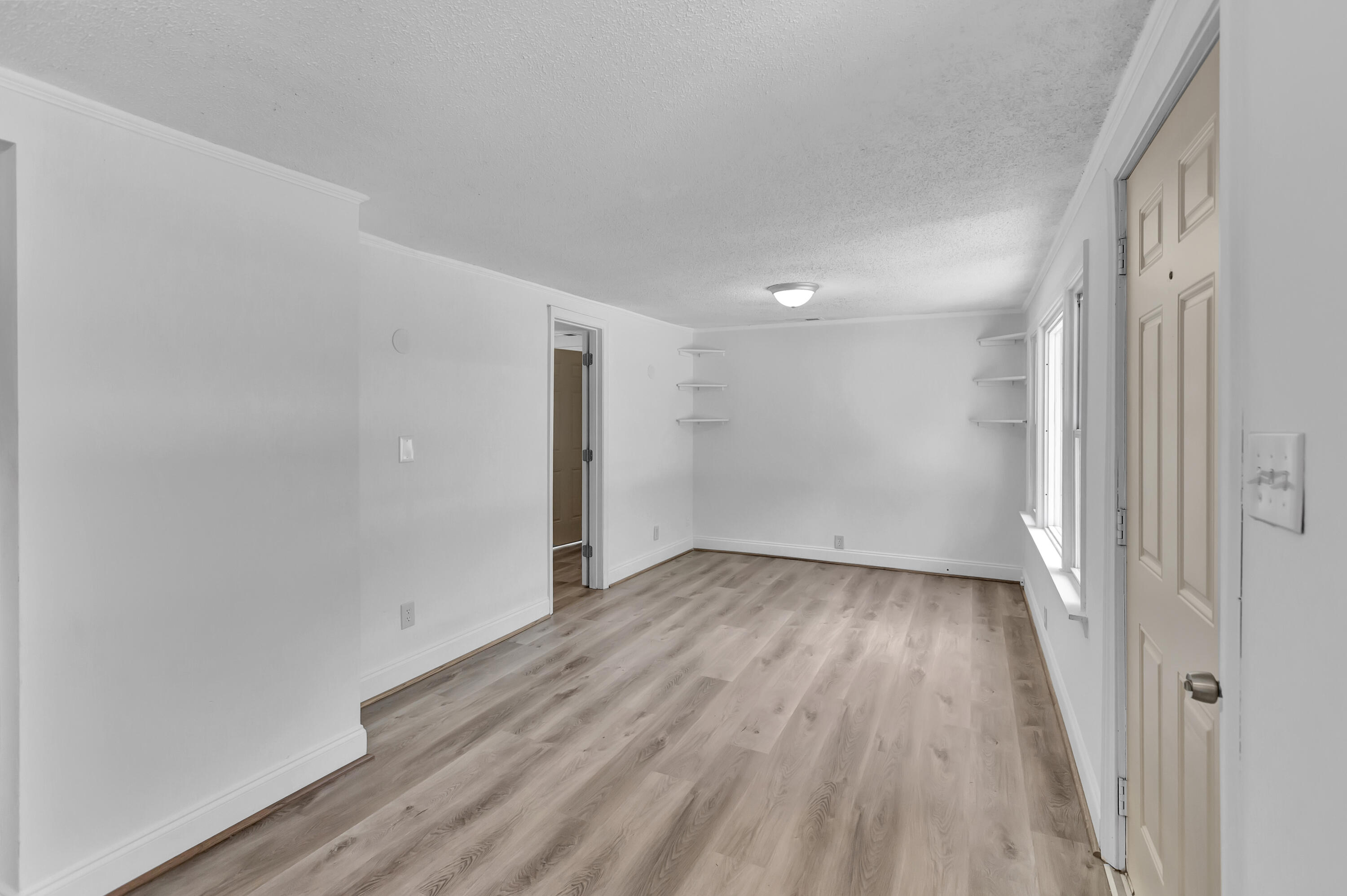 1532 Main Street