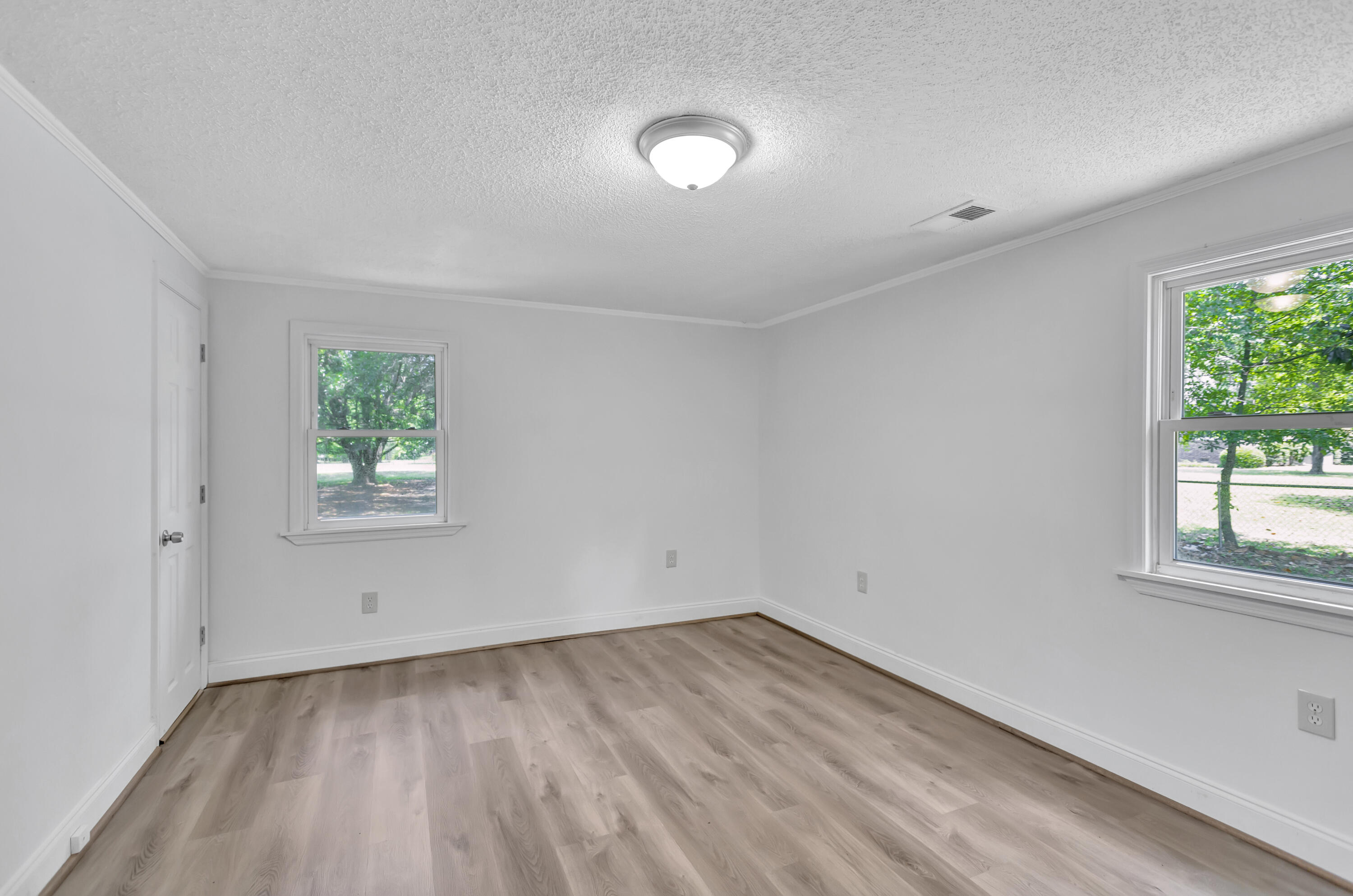 1532 Main Street