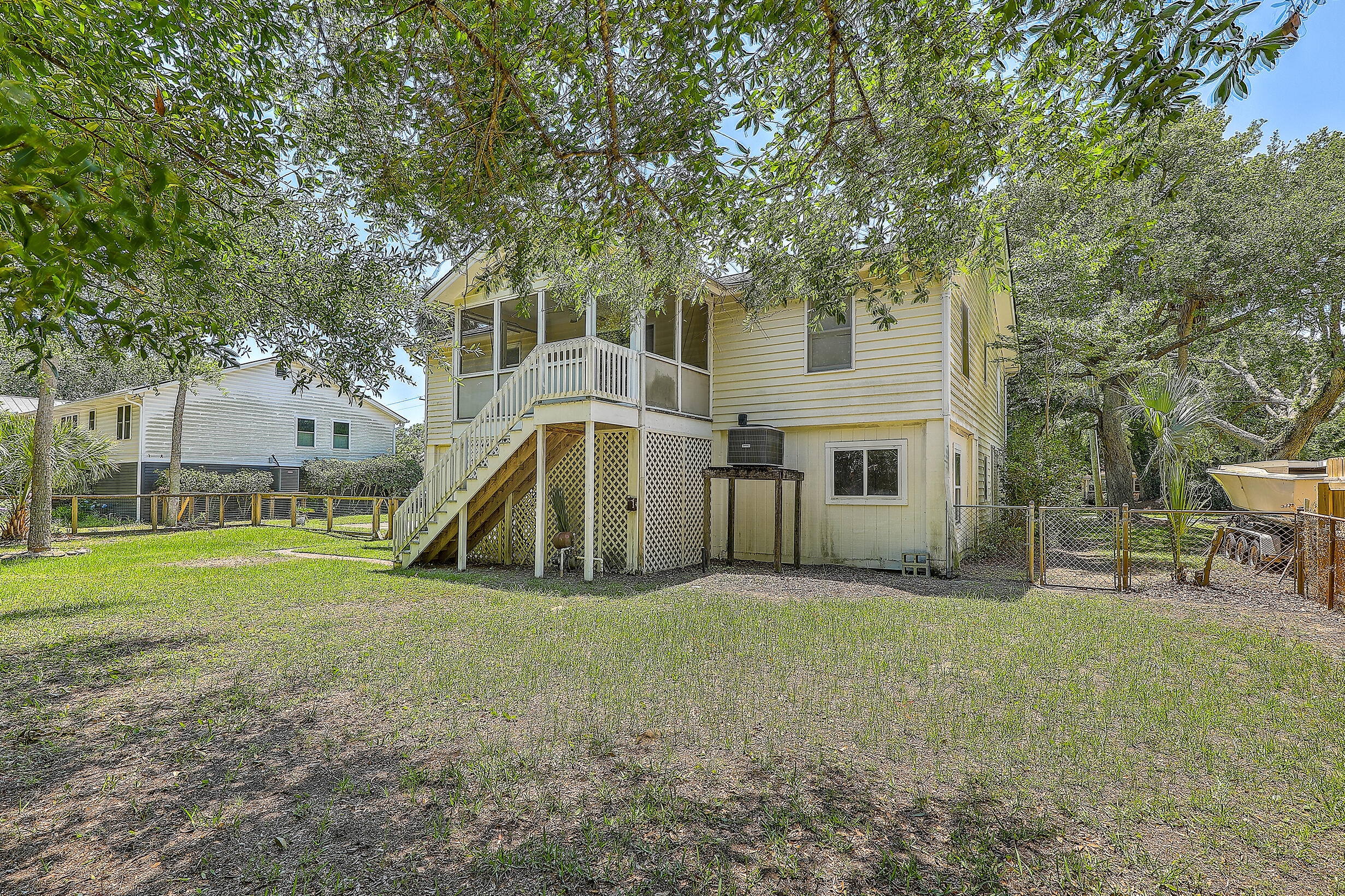 24 32nd Avenue