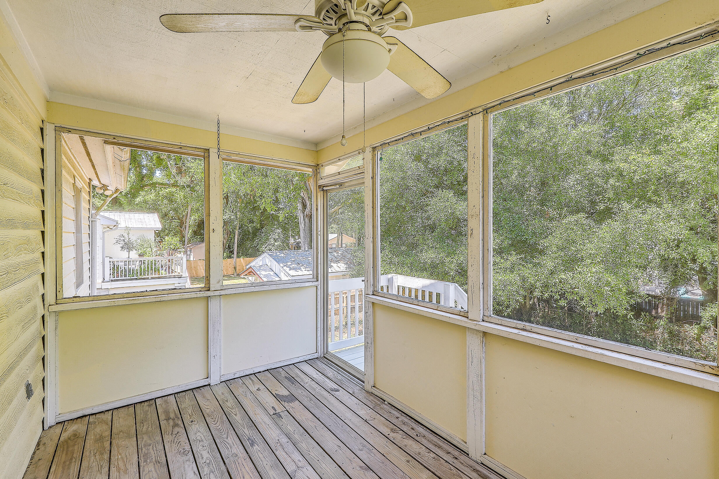 24 32nd Avenue
