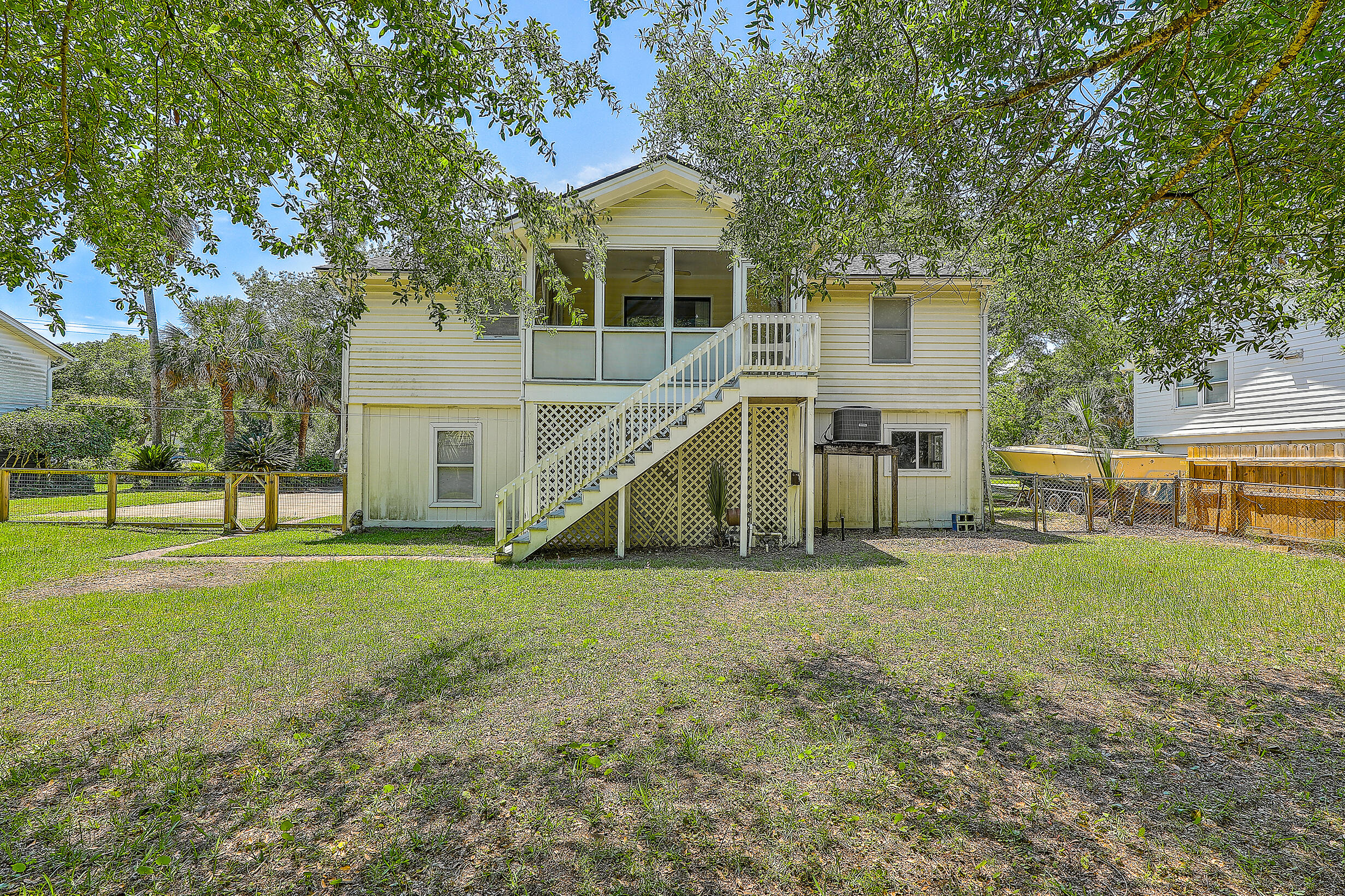 24 32nd Avenue