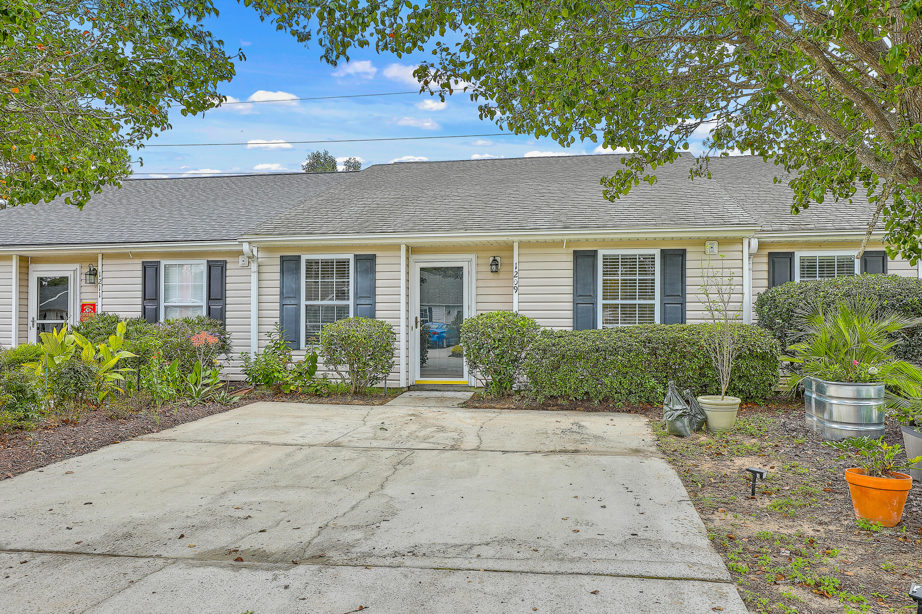 1209 Apex Lane