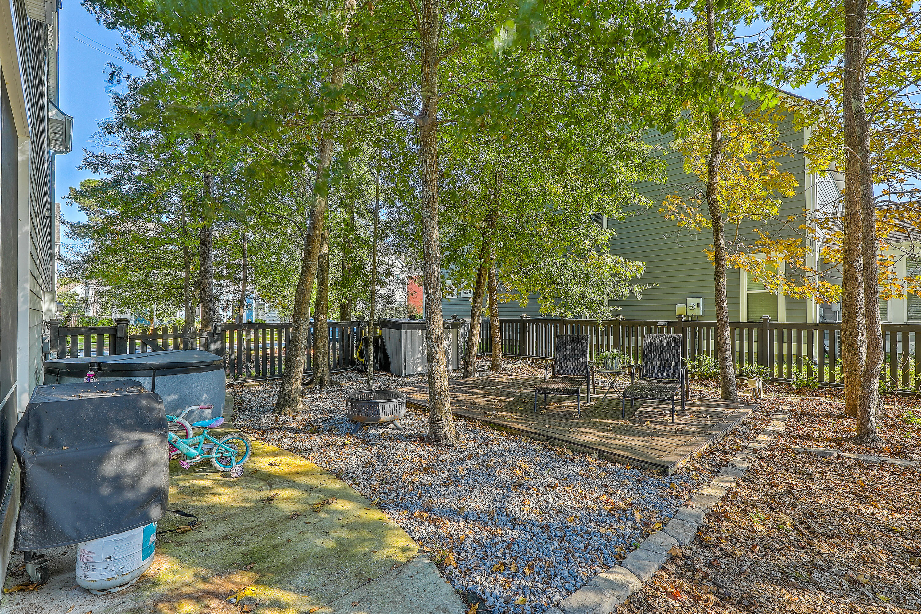 1813 Winfield Way