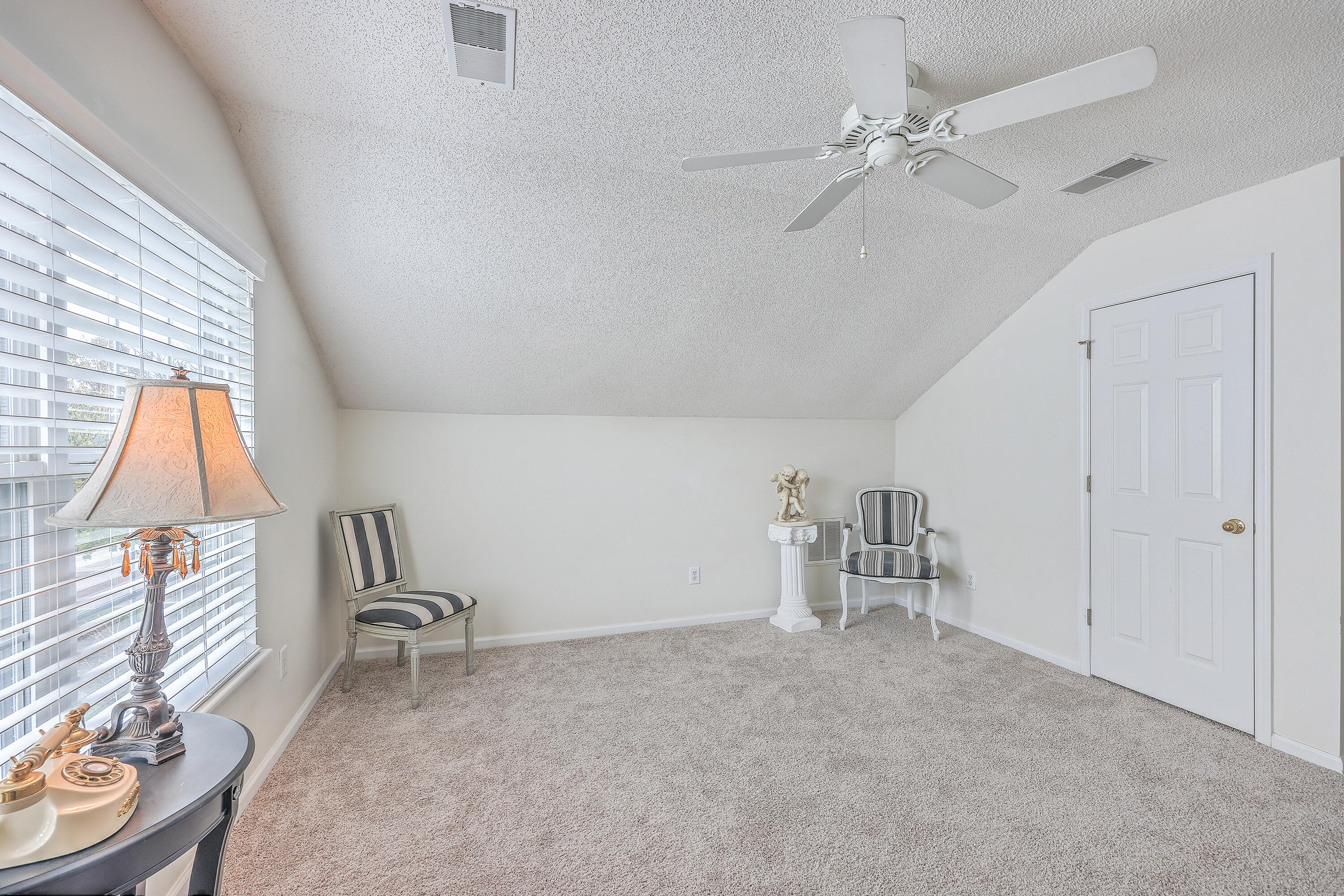 537 Tribeca Drive