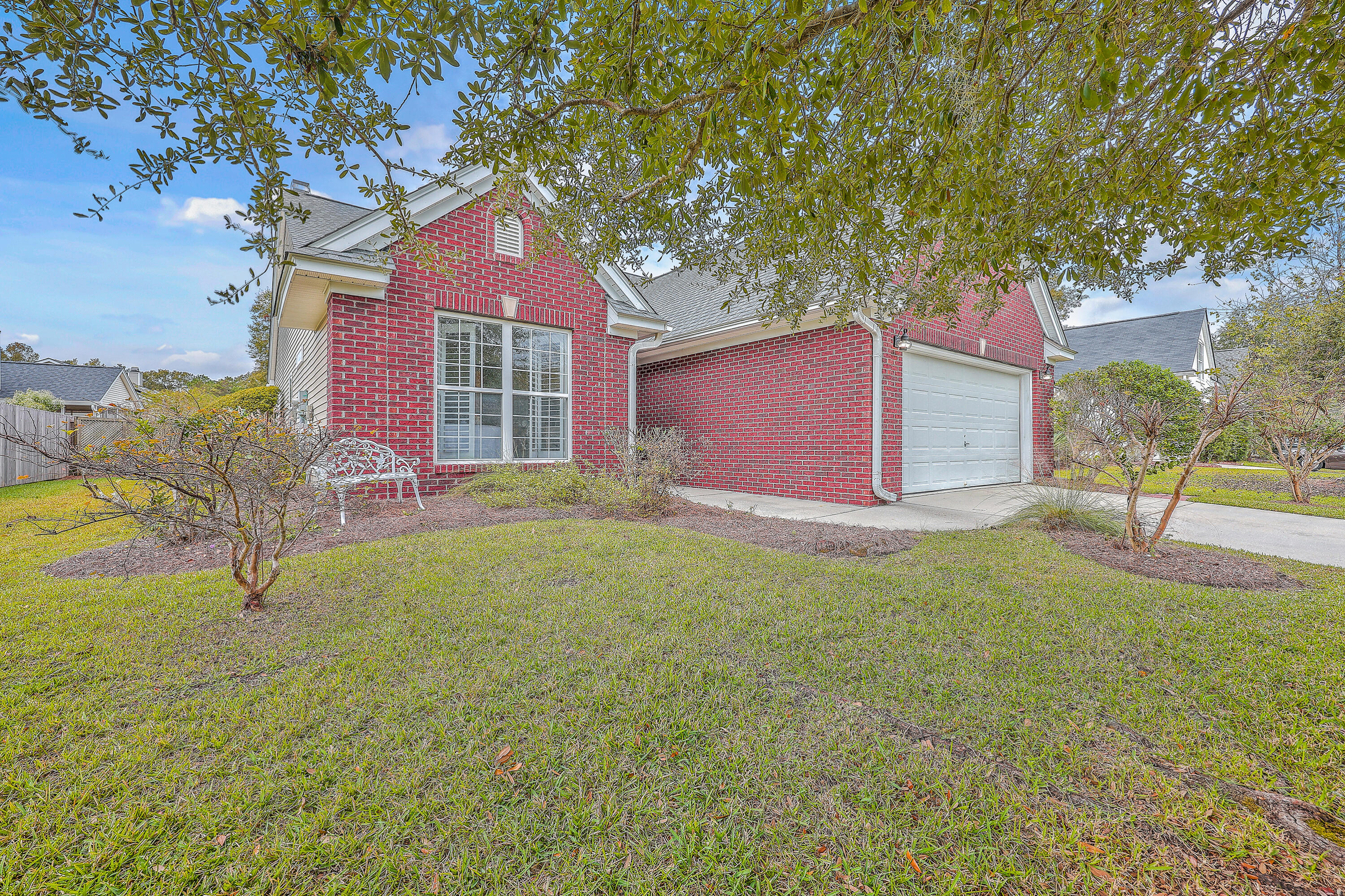 537 Tribeca Drive
