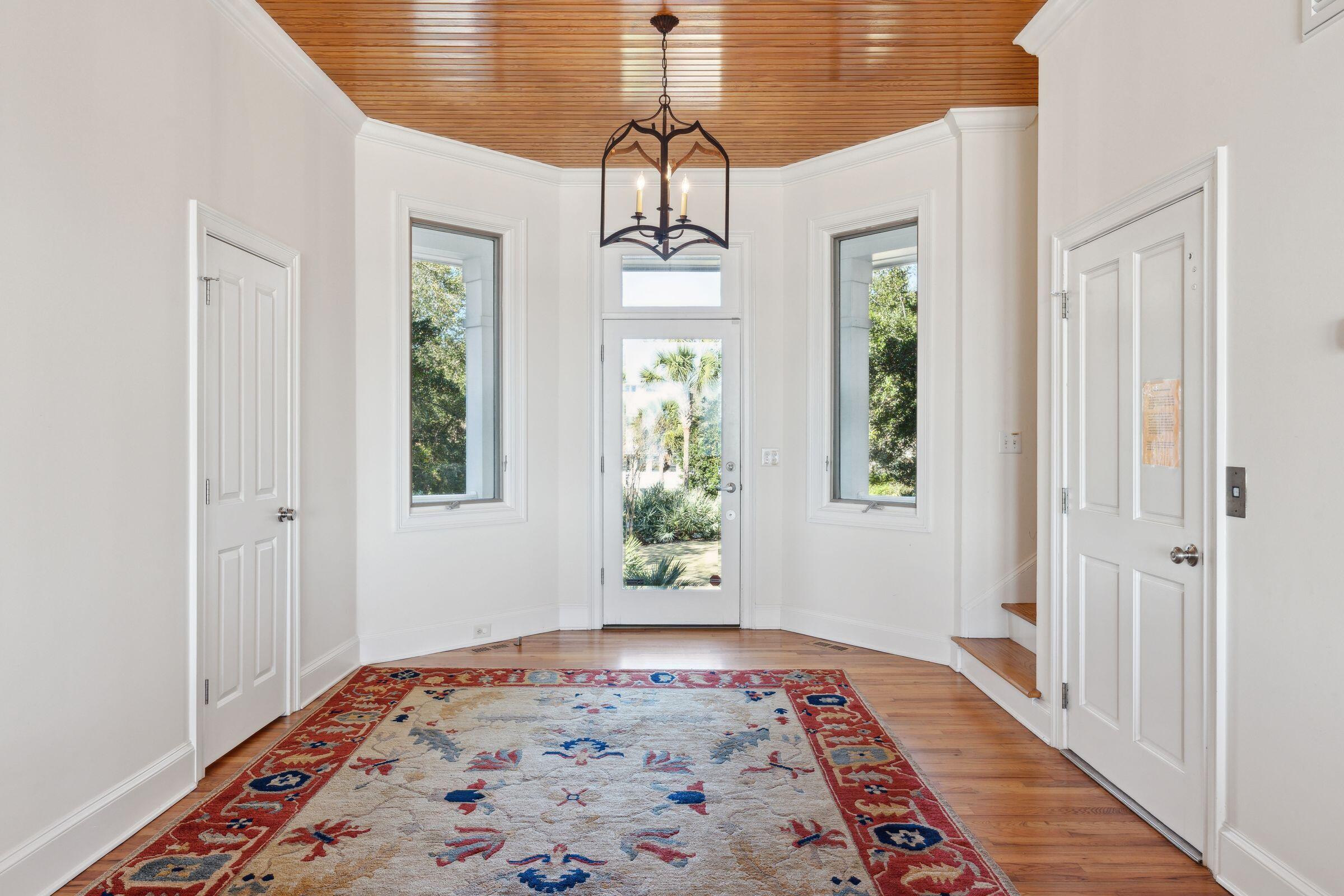 518 Ocean Boulevard