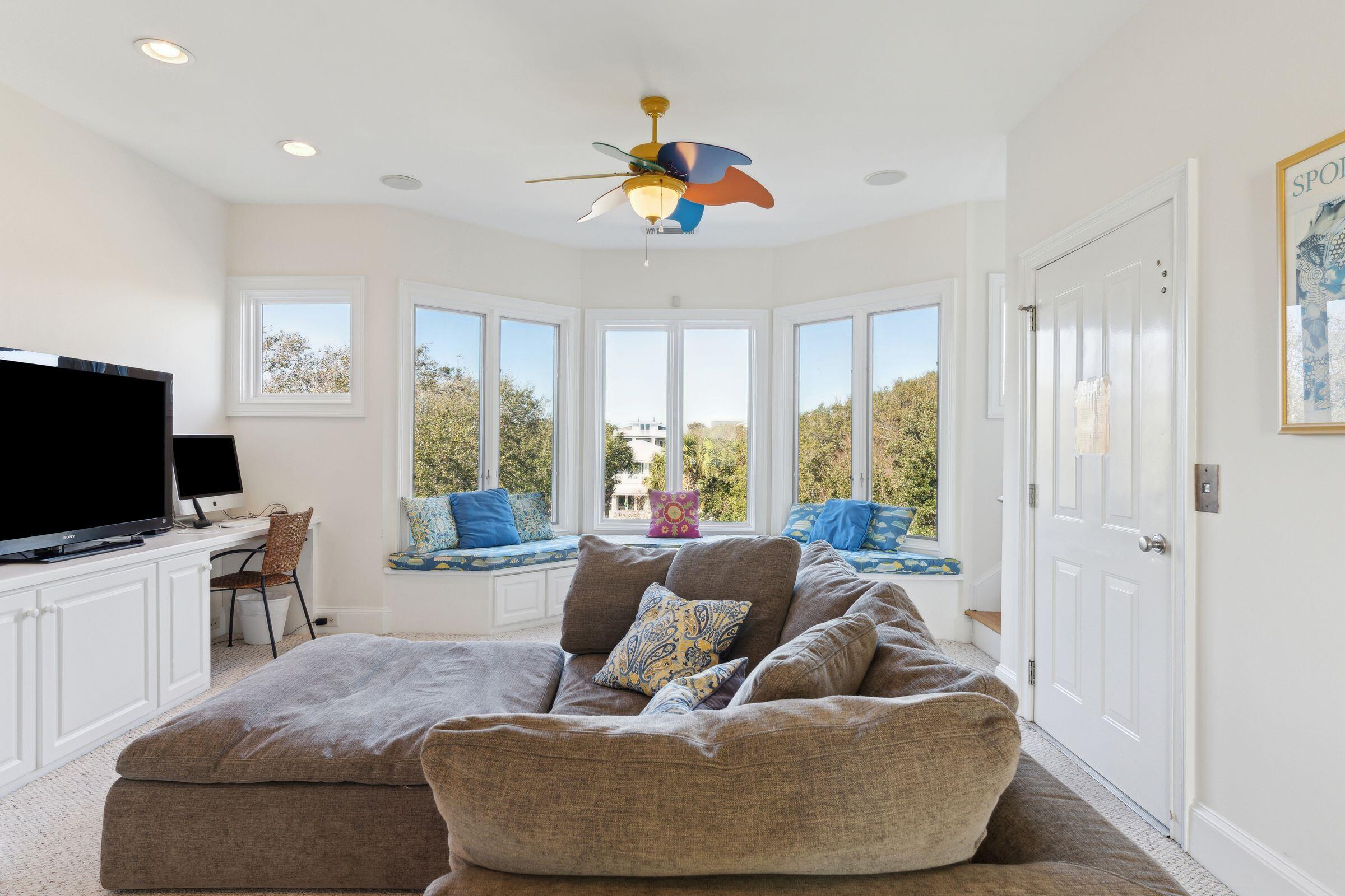 518 Ocean Boulevard