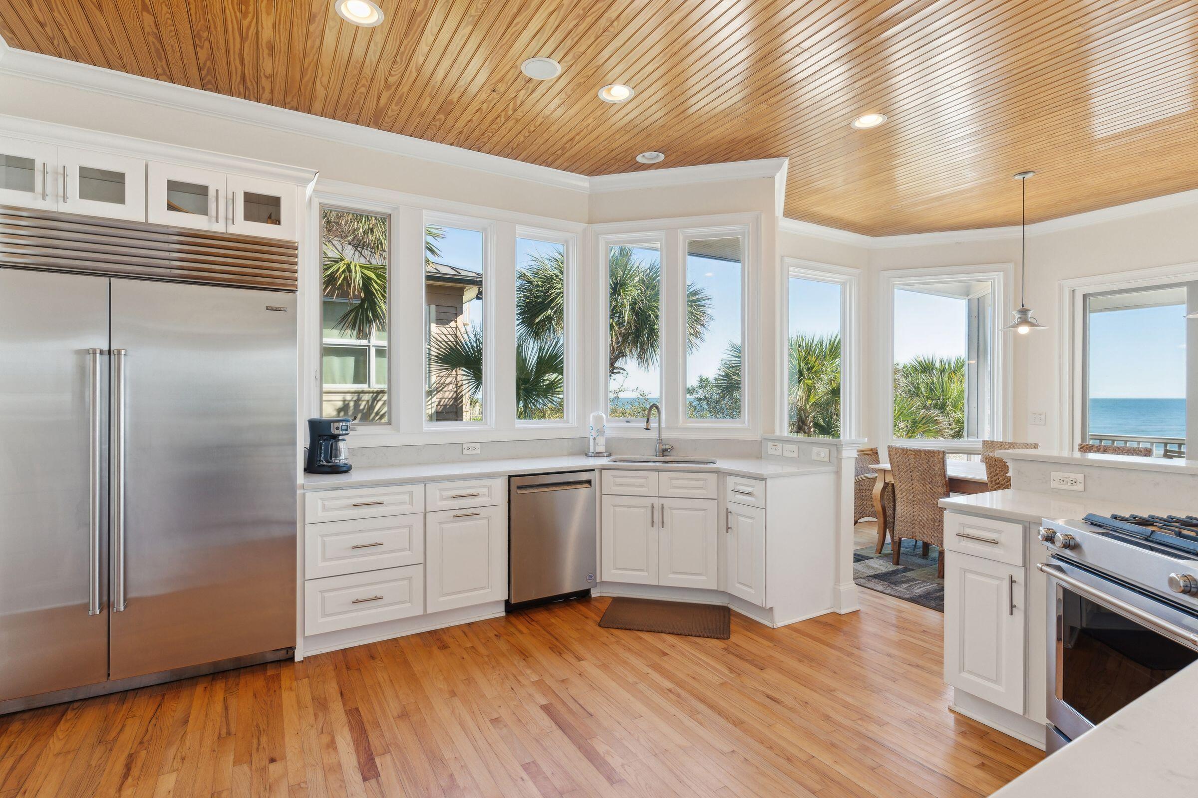 518 Ocean Boulevard
