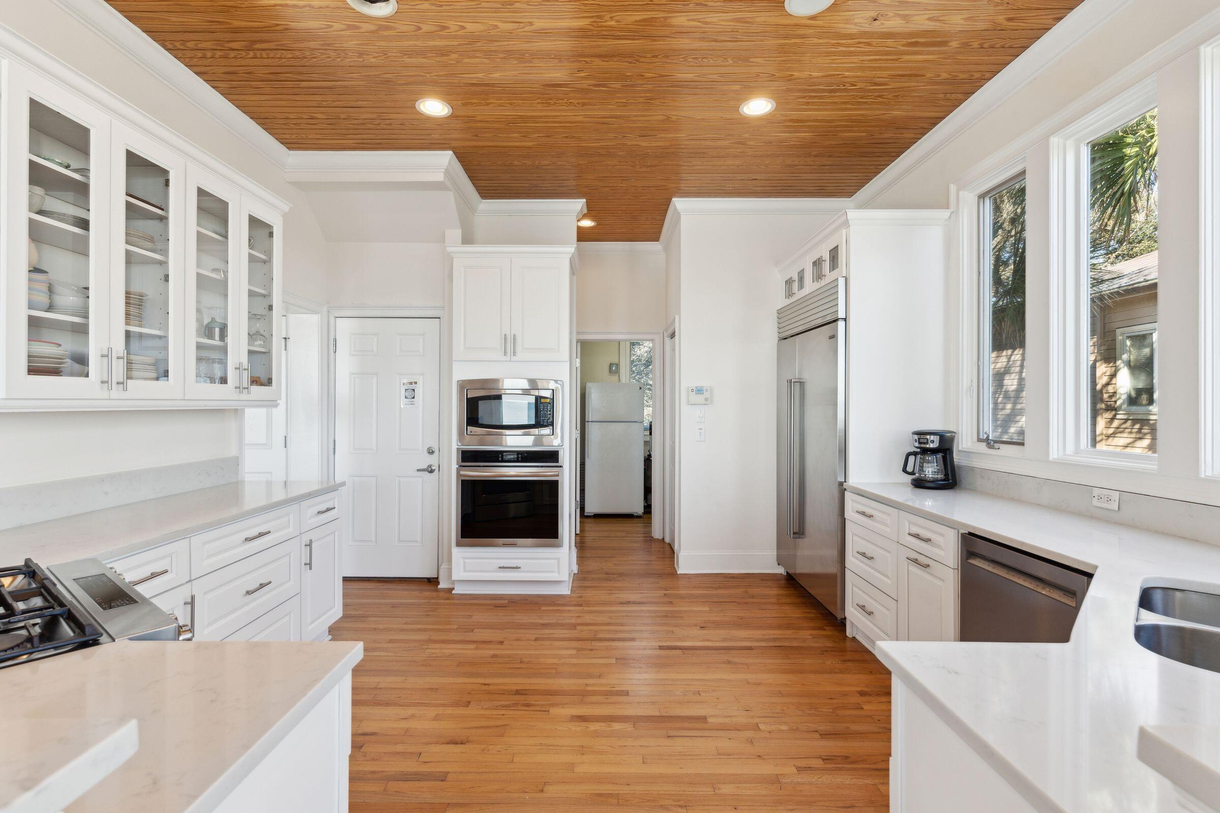 518 Ocean Boulevard