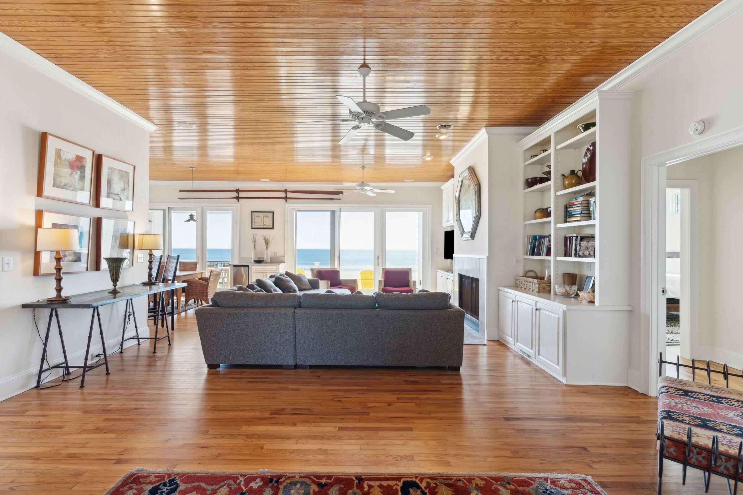 518 Ocean Boulevard
