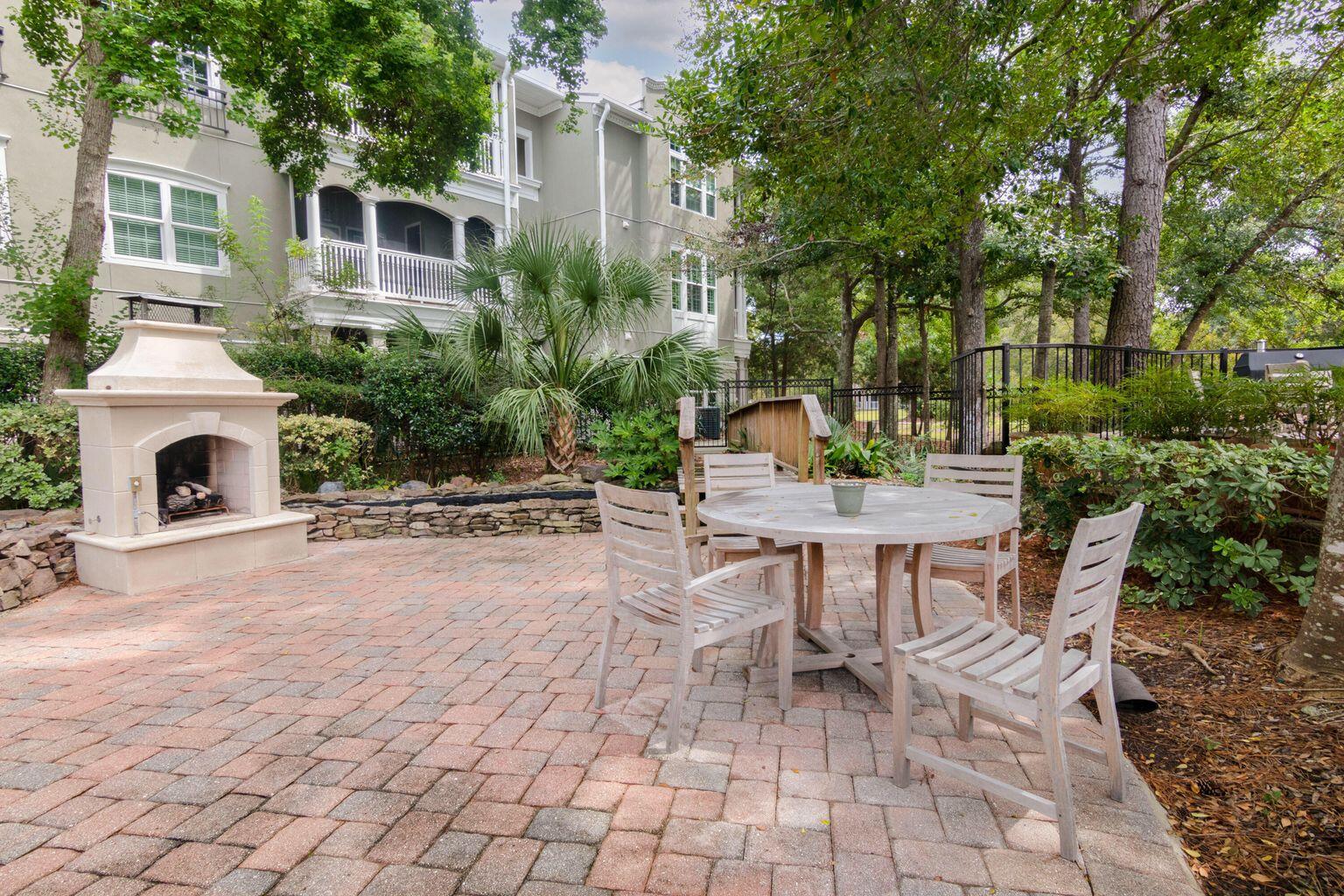 1321 Telfair Way