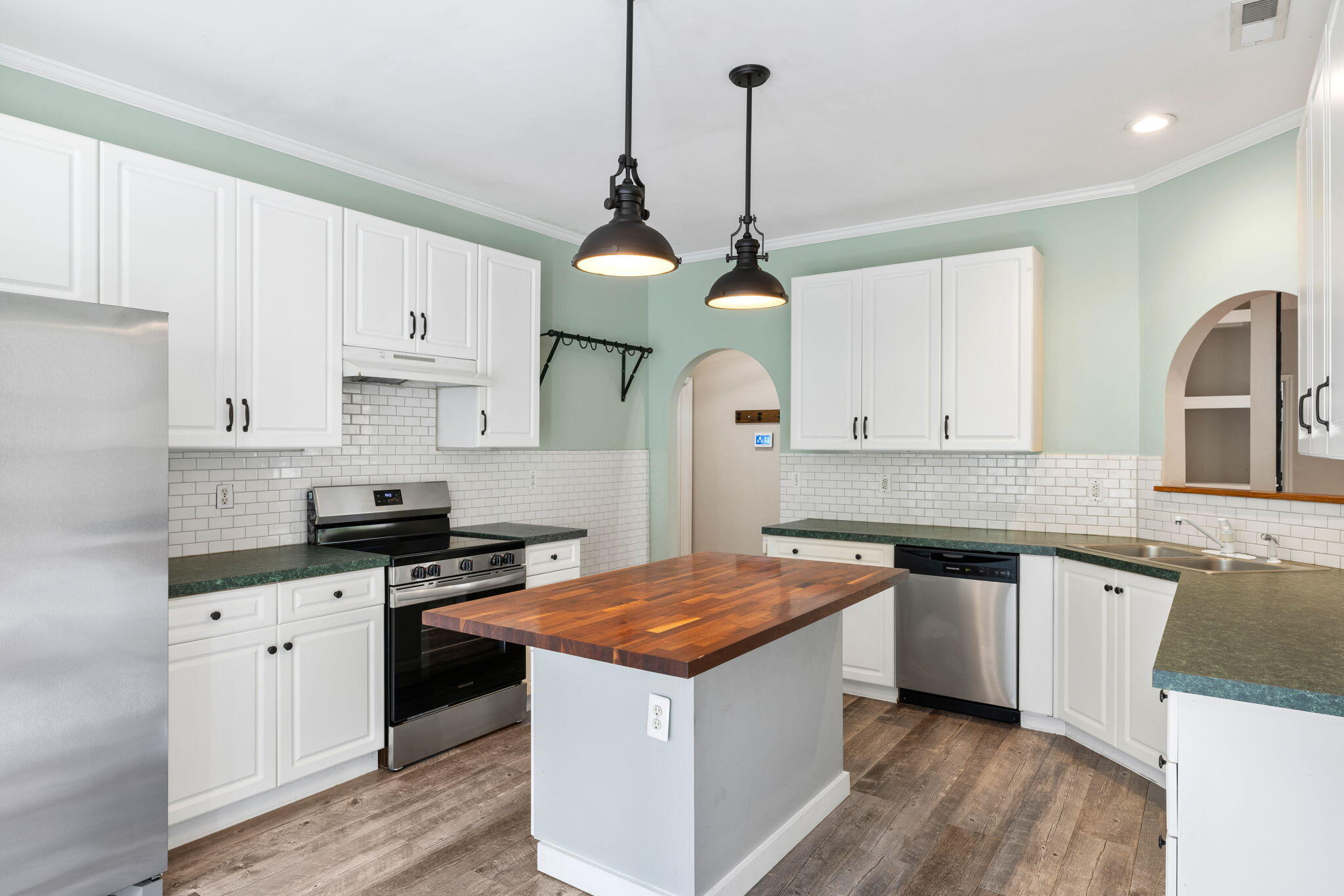 1595 Harborsun Drive
