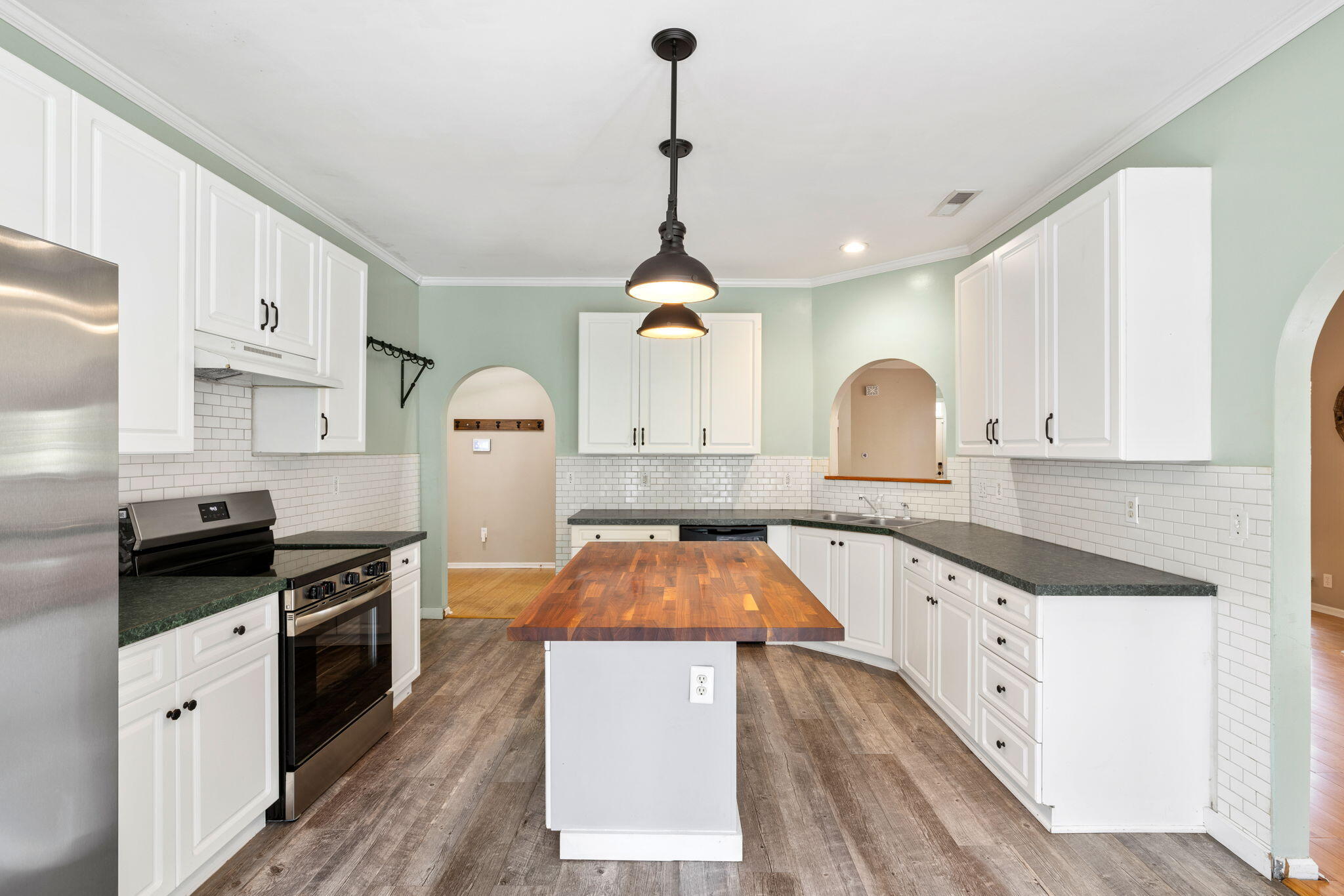 1595 Harborsun Drive