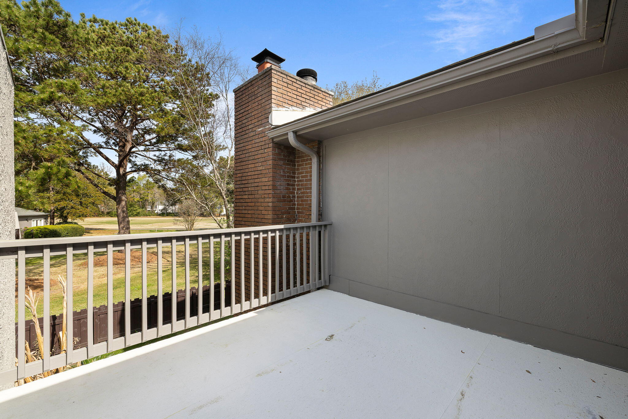 404 Ventura Place