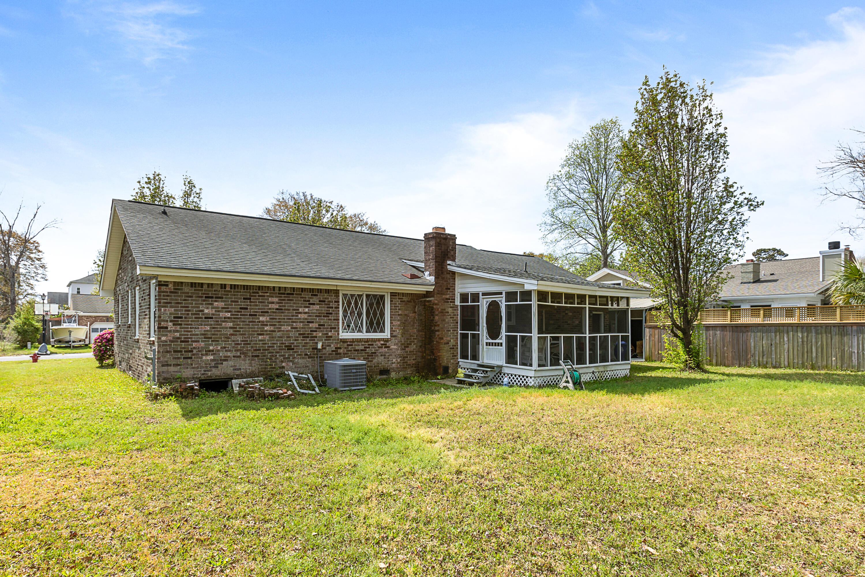 1144 Island View Drive