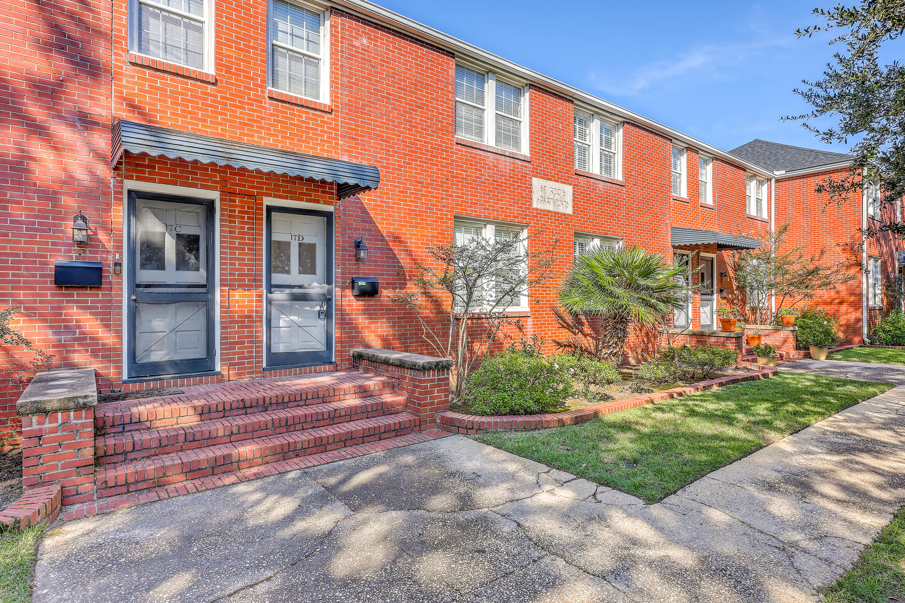 17 8th Avenue # D Unit: 17 D