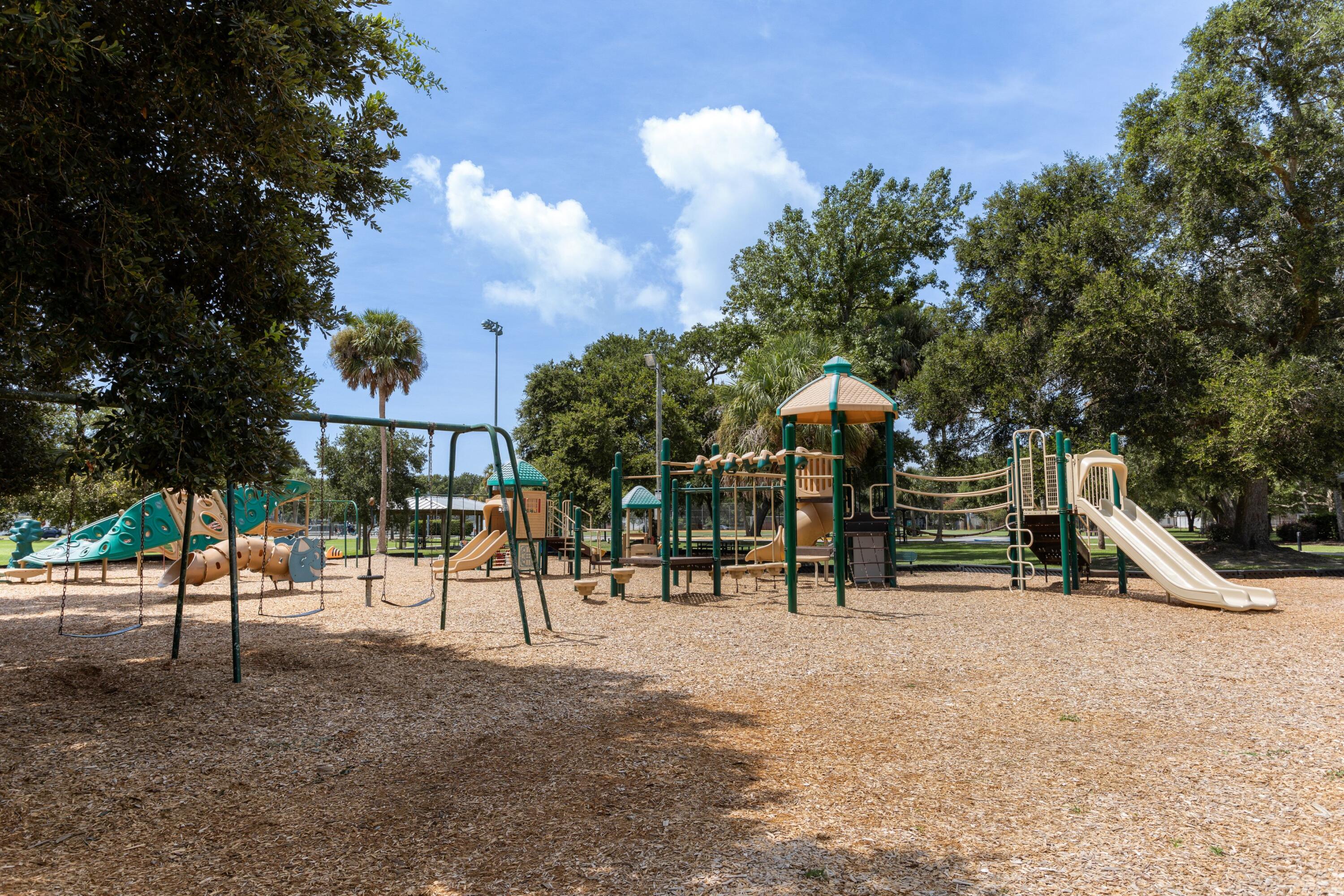 7 Seahorse Court, Isle of Palms
