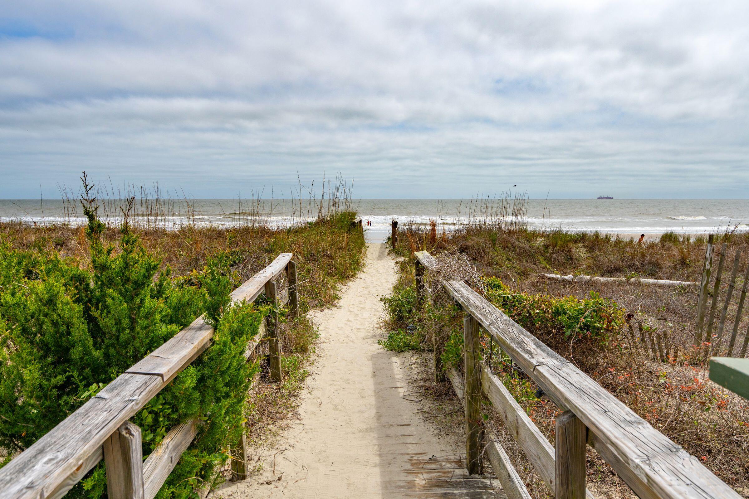 1300 Ocean Boulevard # 241, Isle of Palms Unit: 241