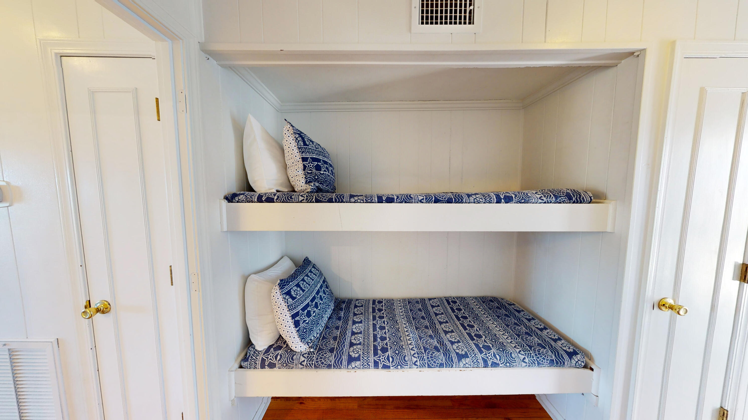 1300 Ocean Boulevard # 240, Isle of Palms Unit: 240