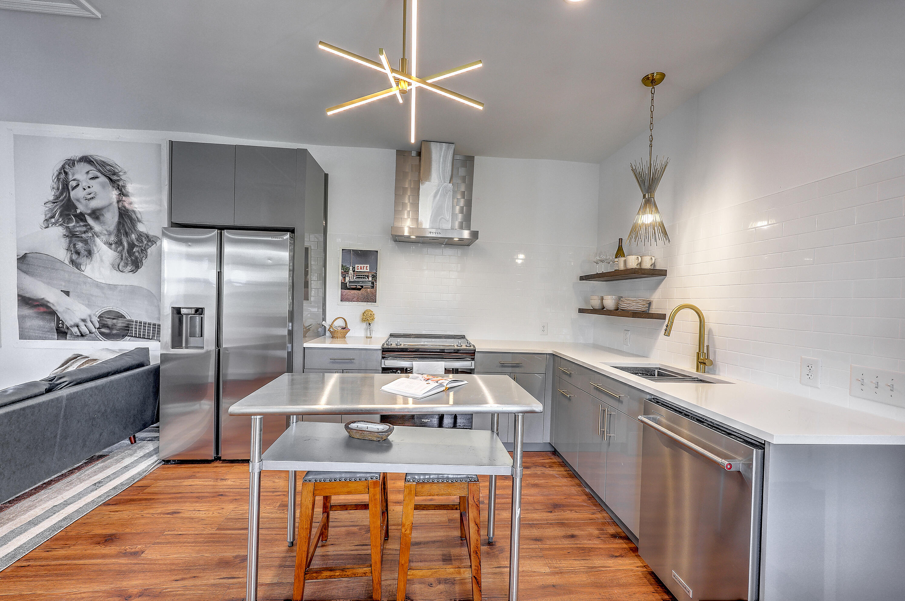 19 America Street # B Unit: A And B