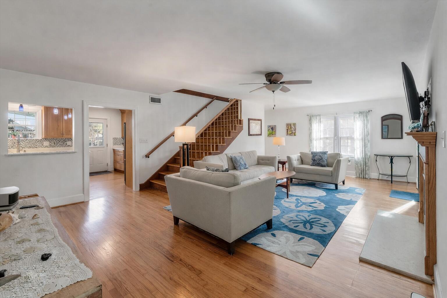 2403 Cameron Boulevard