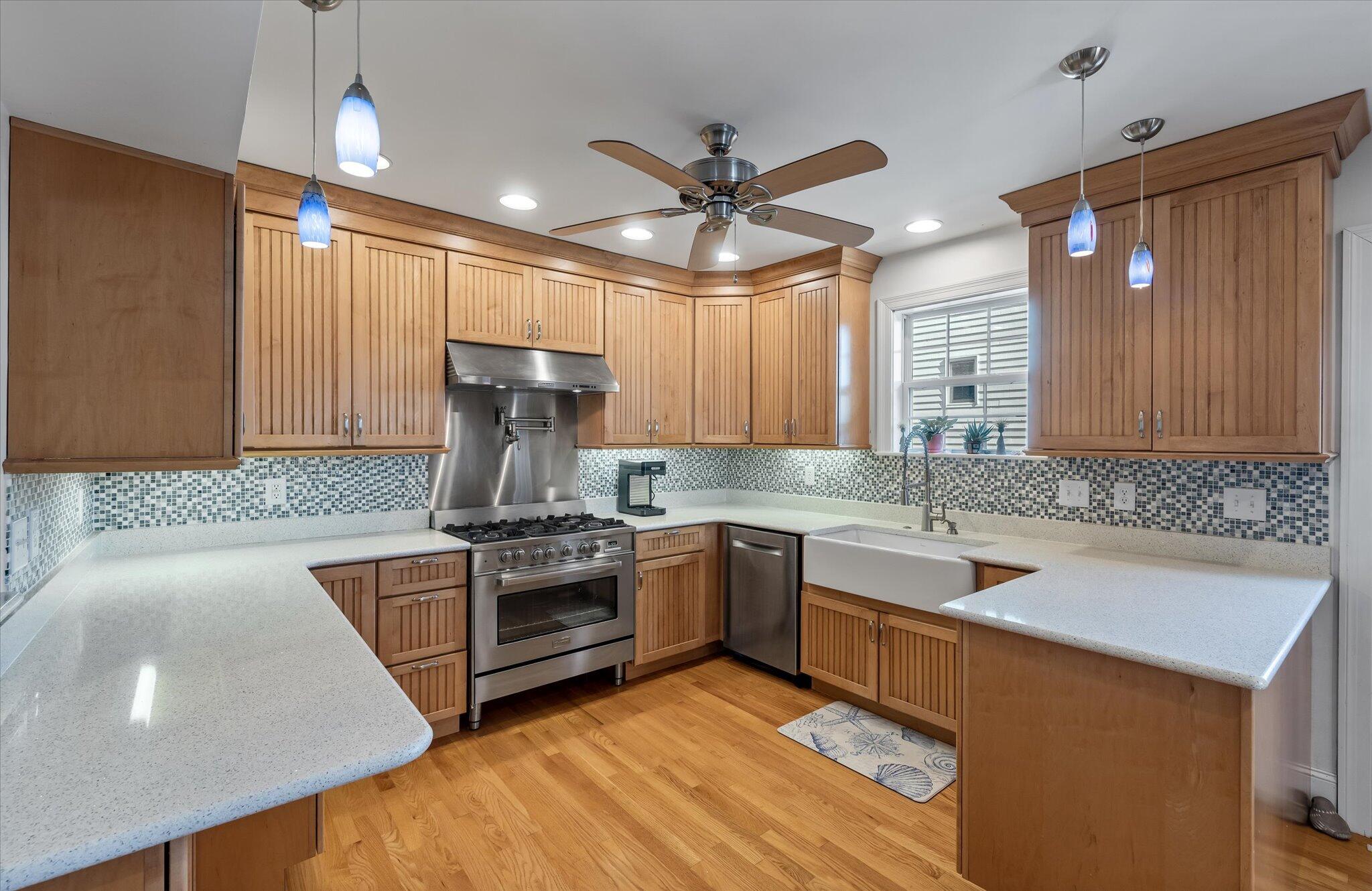 2403 Cameron Boulevard