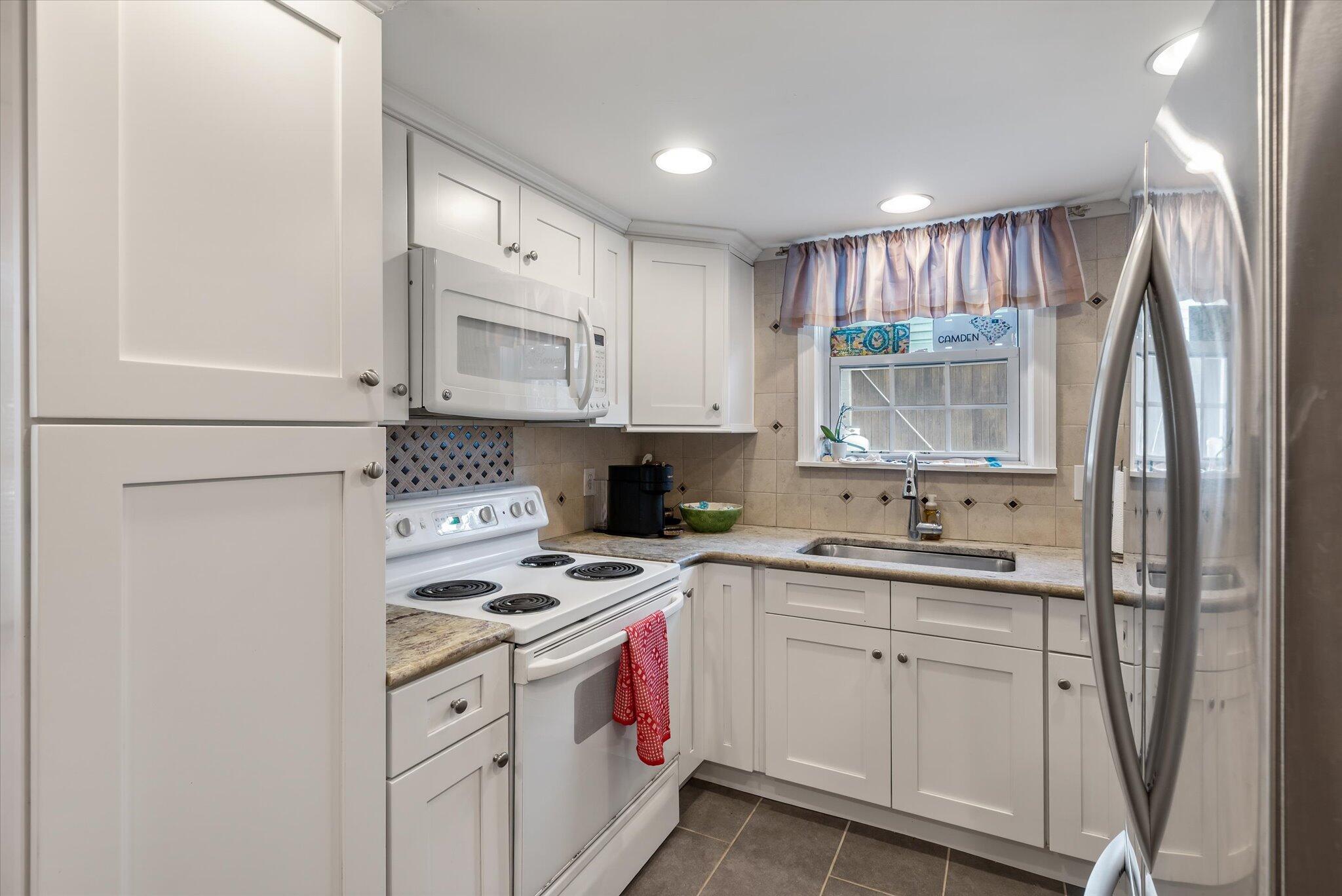 2403 Cameron Boulevard