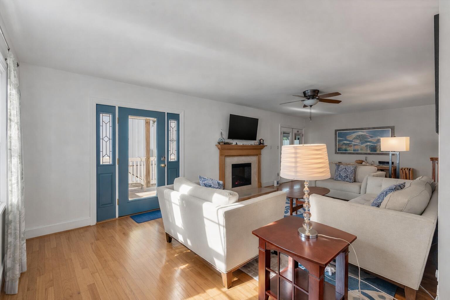 2403 Cameron Boulevard