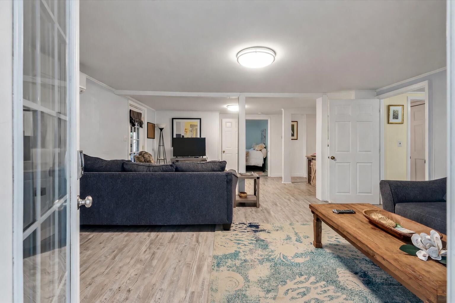 2403 Cameron Boulevard