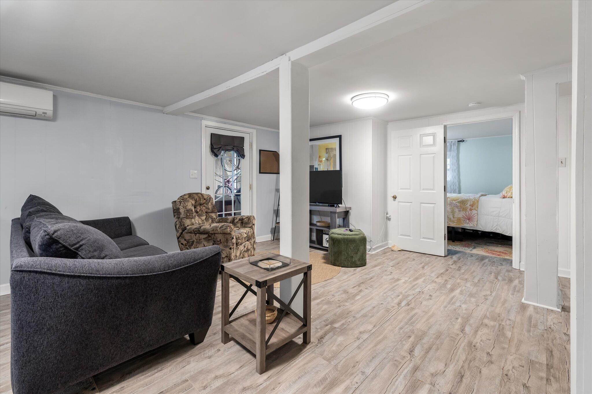 2403 Cameron Boulevard