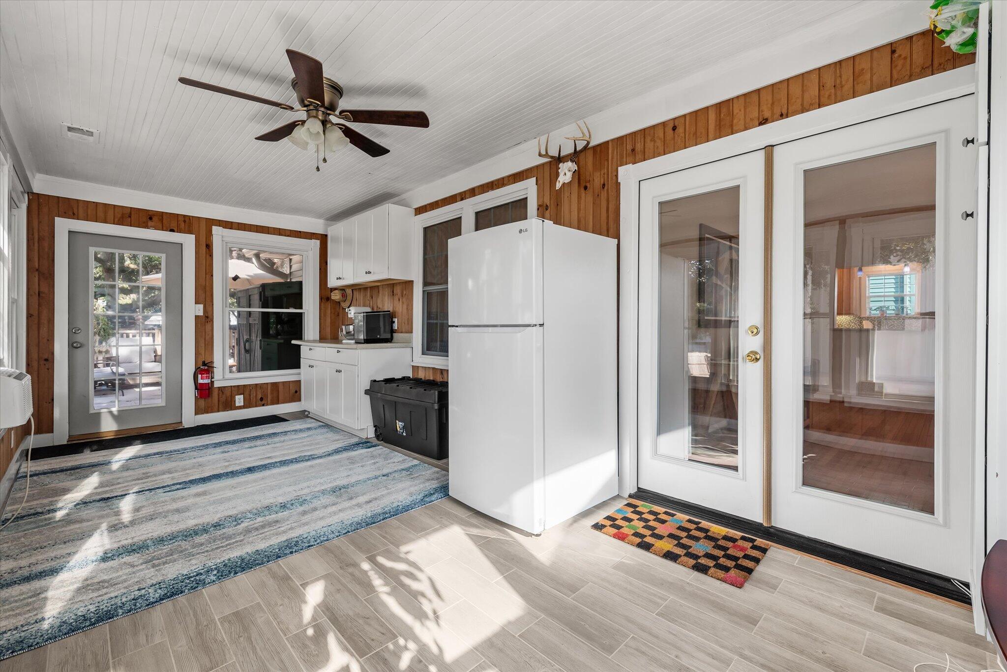 2403 Cameron Boulevard