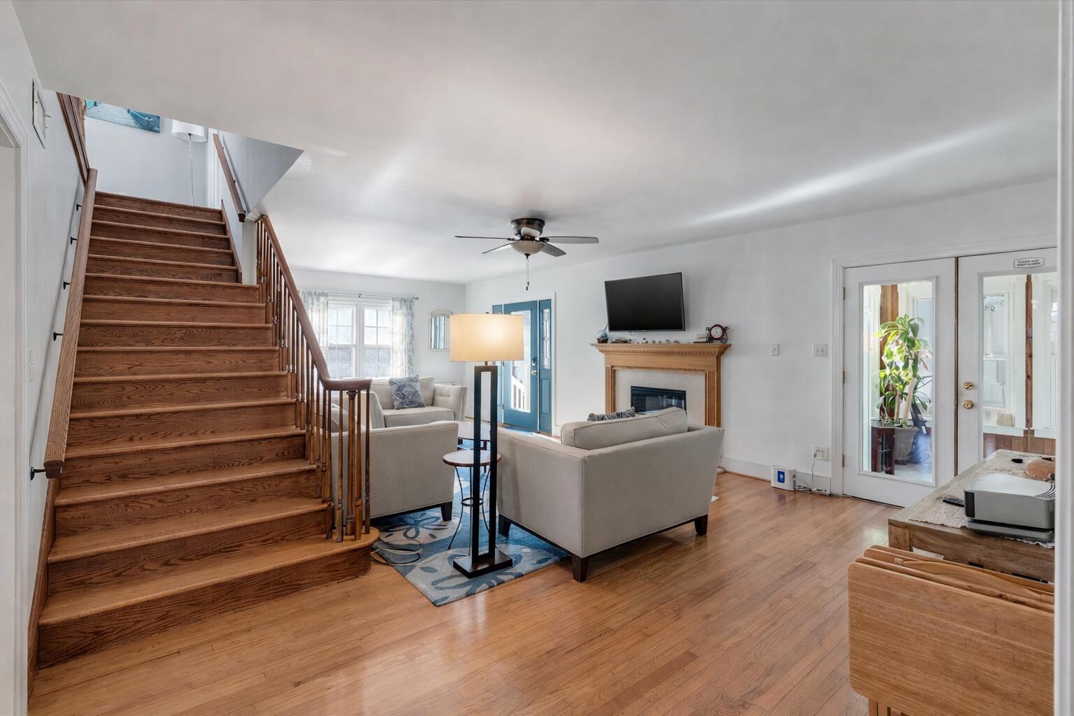 2403 Cameron Boulevard