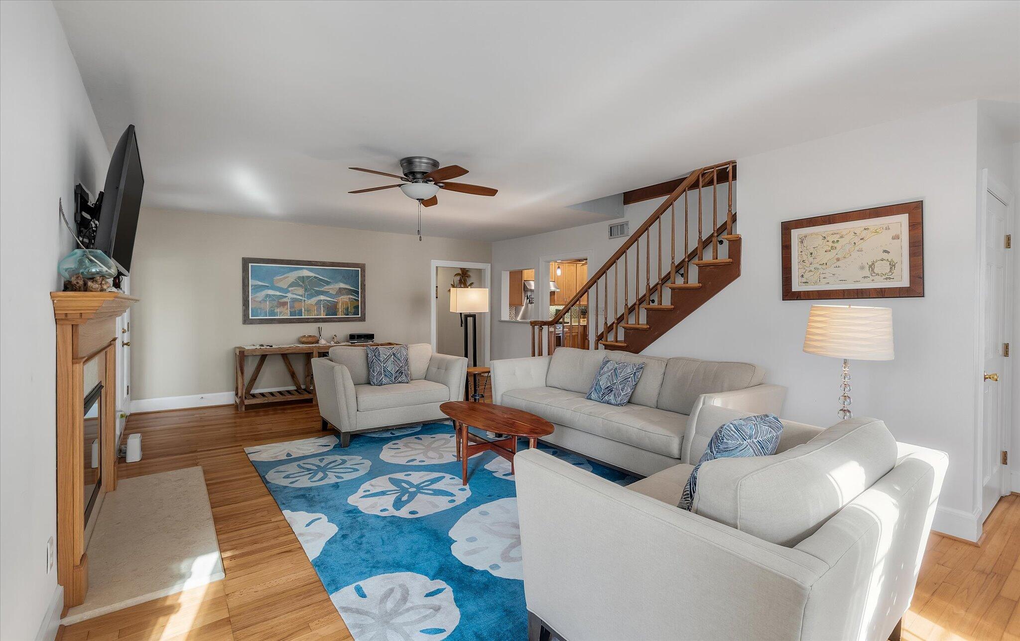 2403 Cameron Boulevard